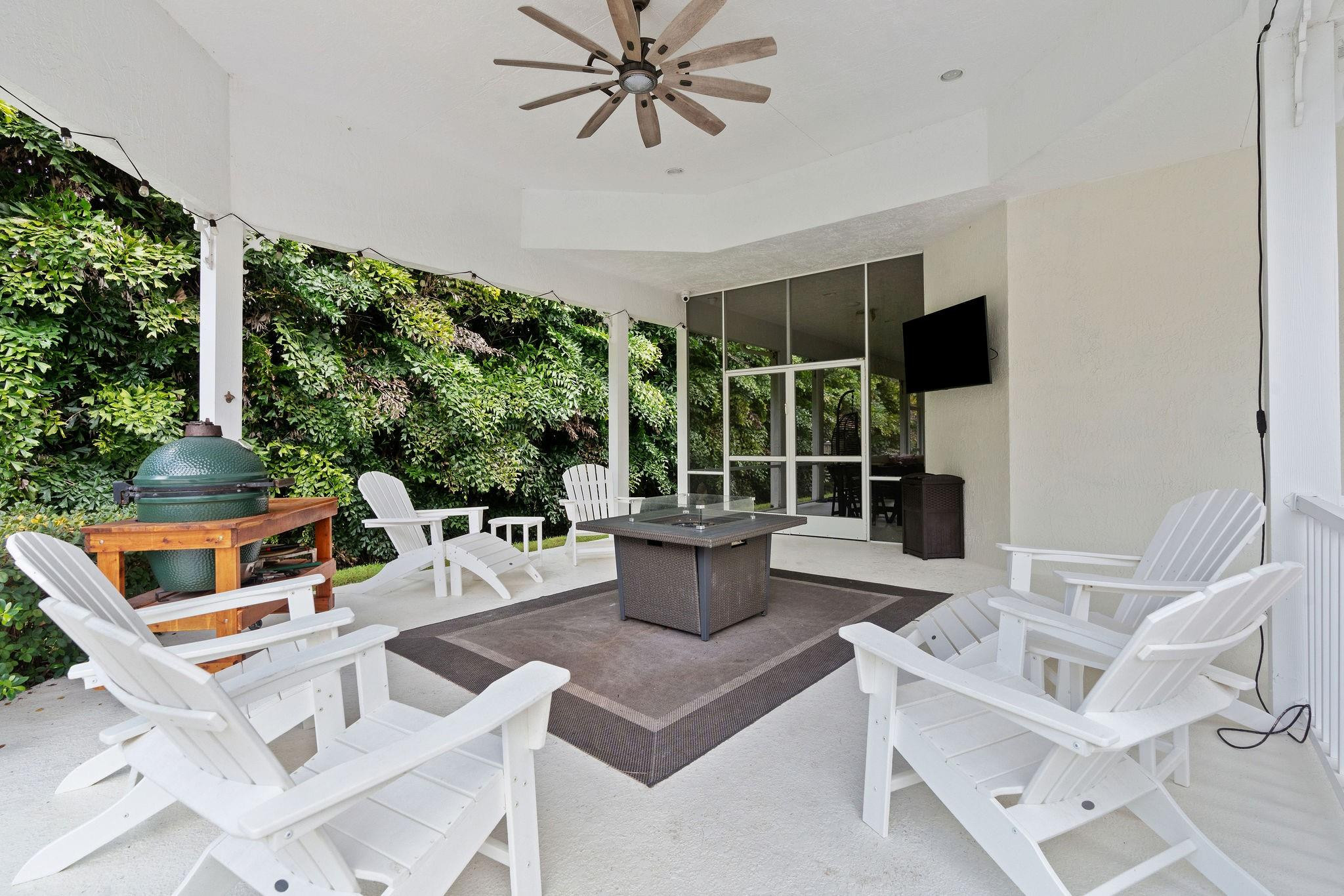 17000 SW 63 MANOR