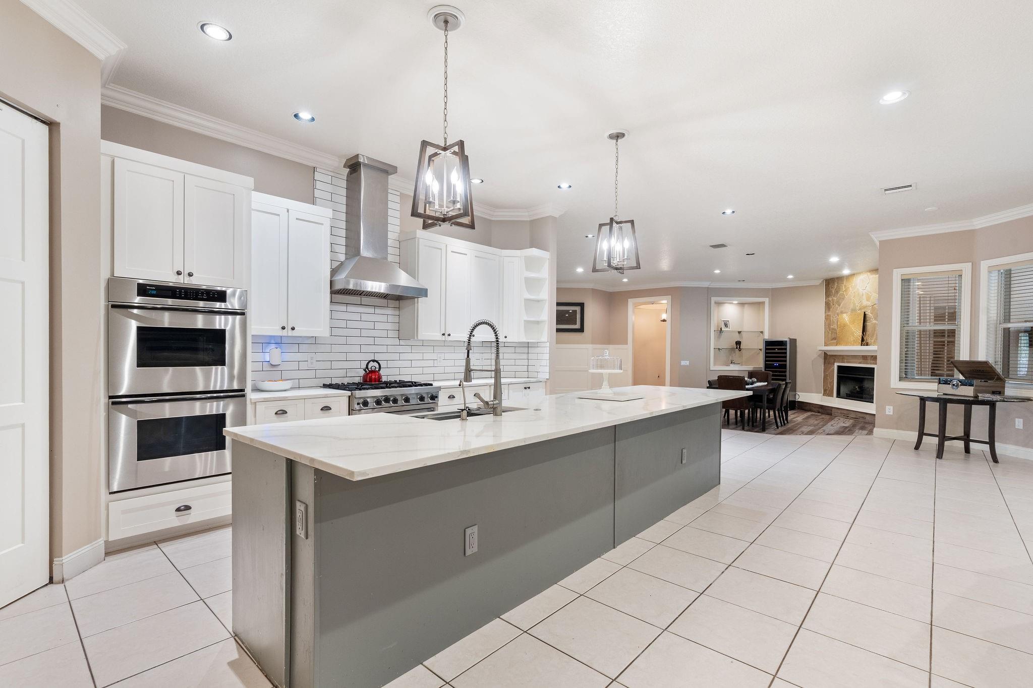 17000 SW 63 MANOR