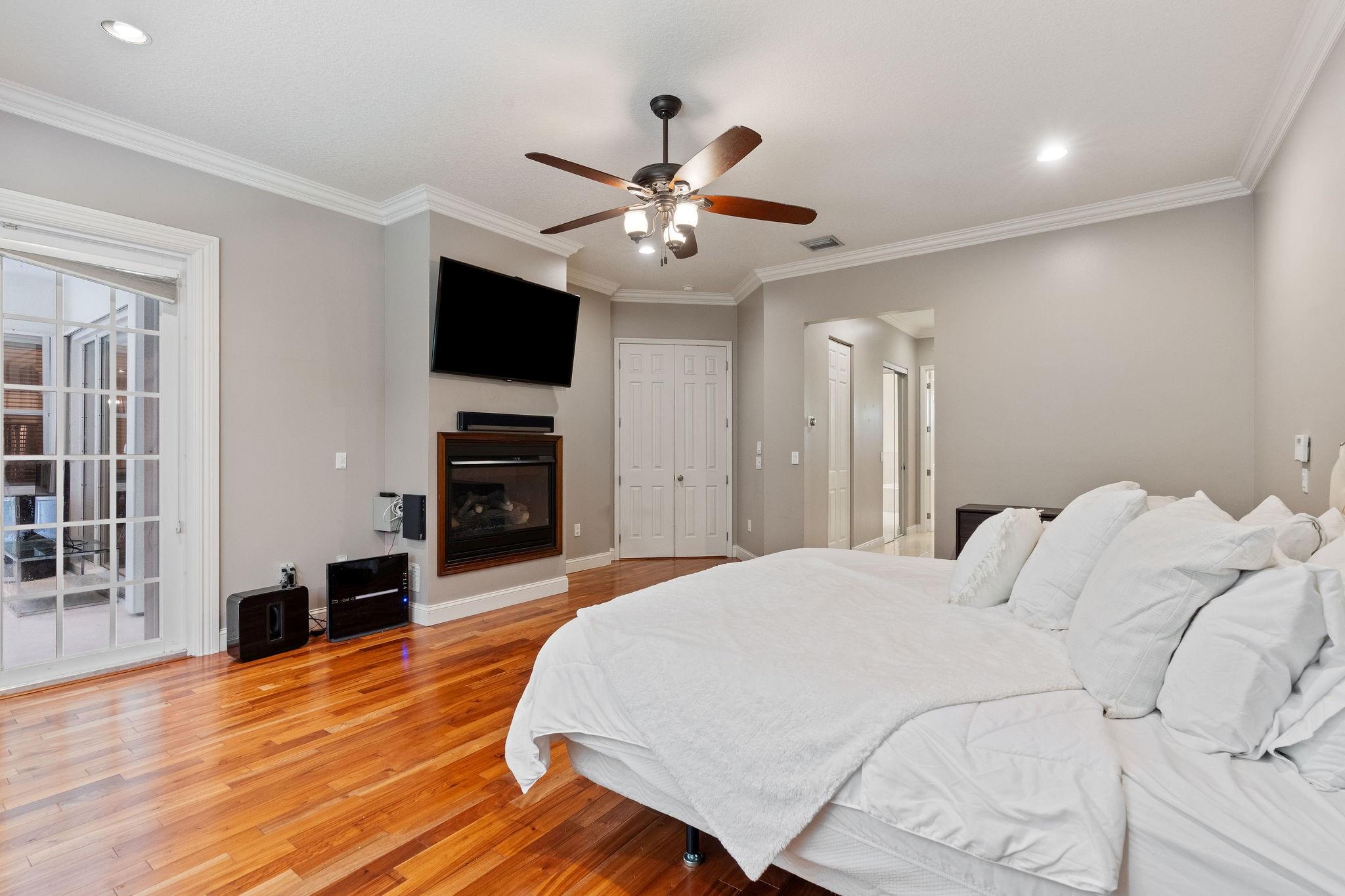 17000 SW 63 MANOR