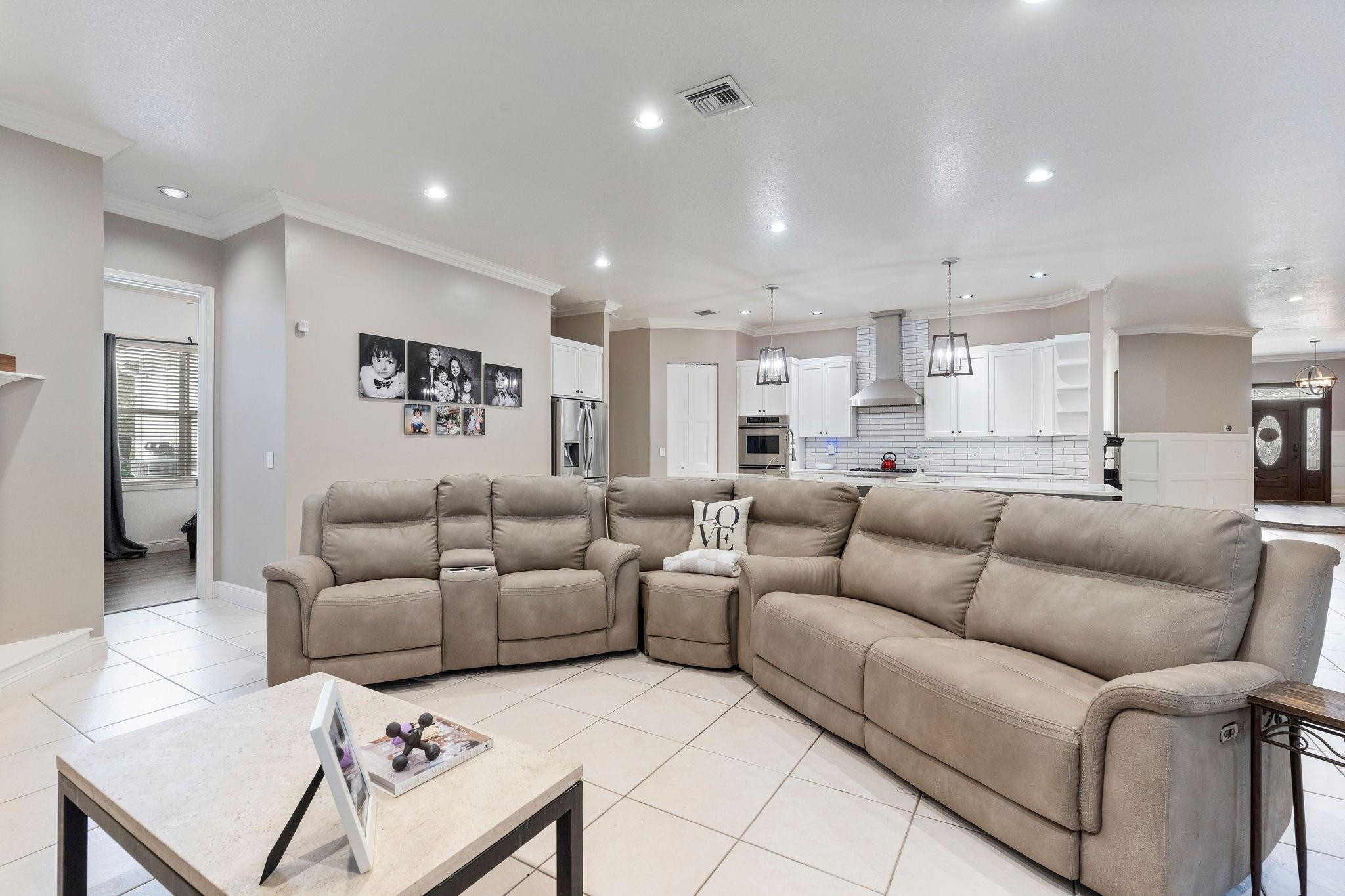 17000 SW 63 MANOR