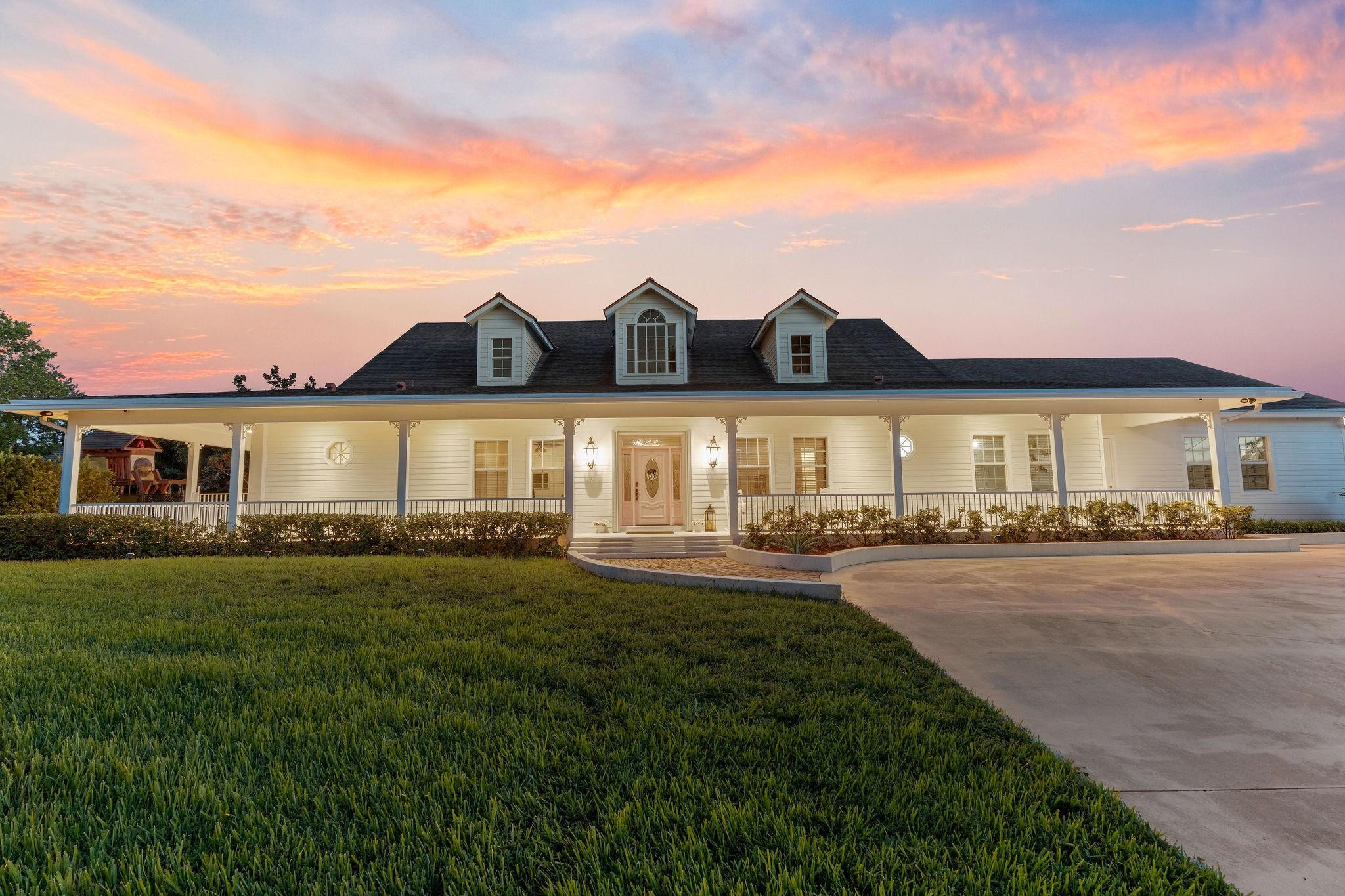 17000 SW 63 MANOR