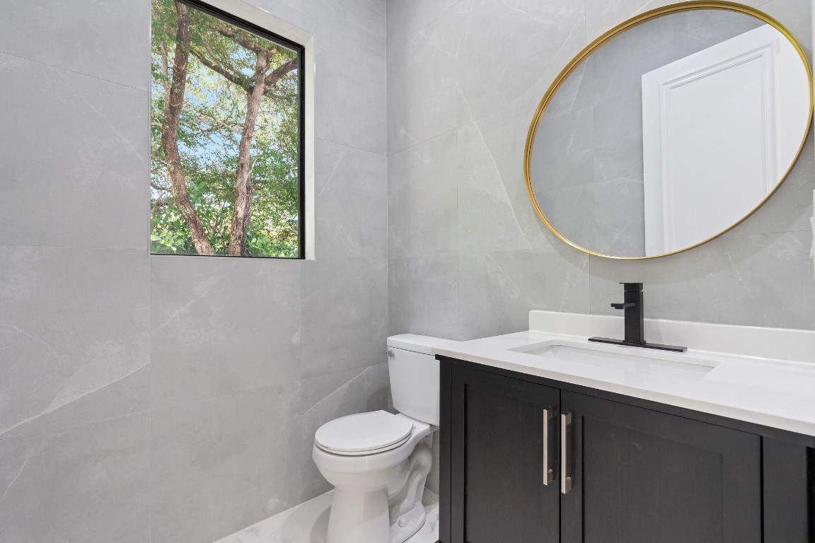 17935 MONTE VISTA DR