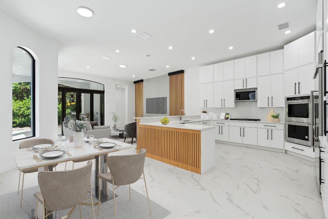 17935 MONTE VISTA DR