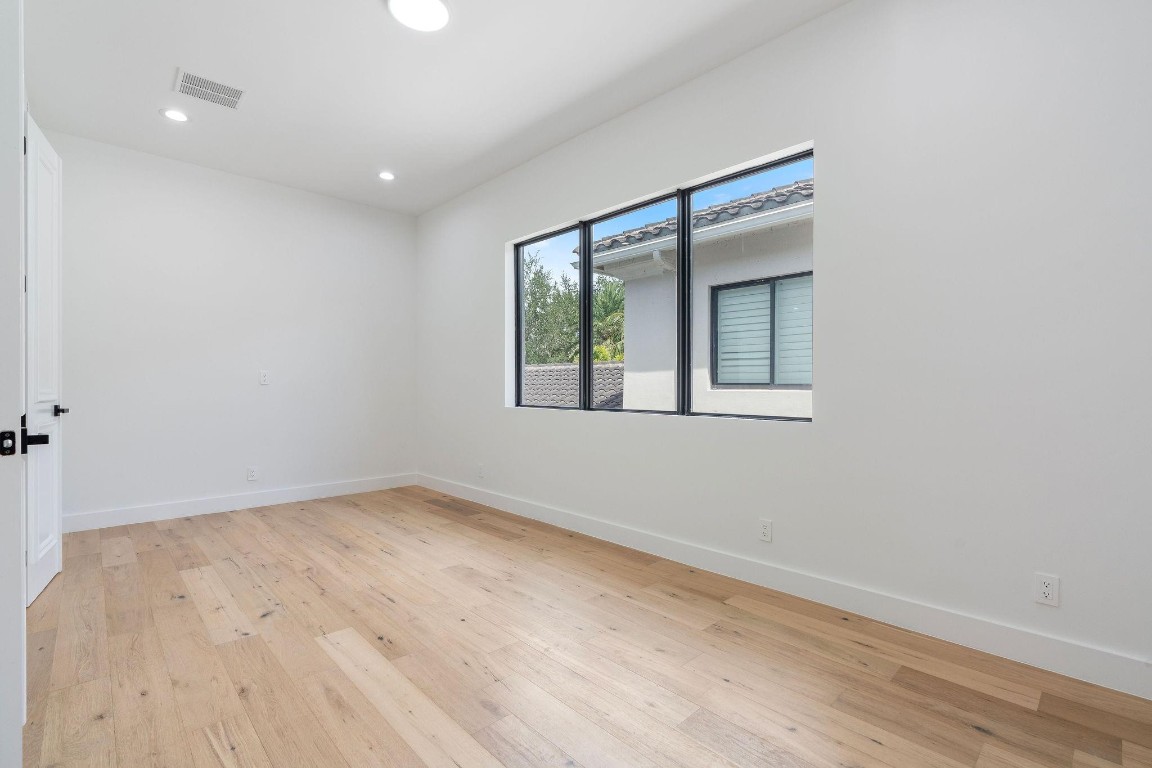 17935 MONTE VISTA DR