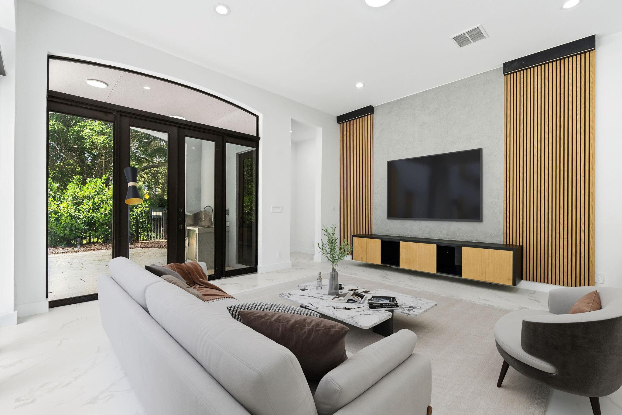 17935 MONTE VISTA DR