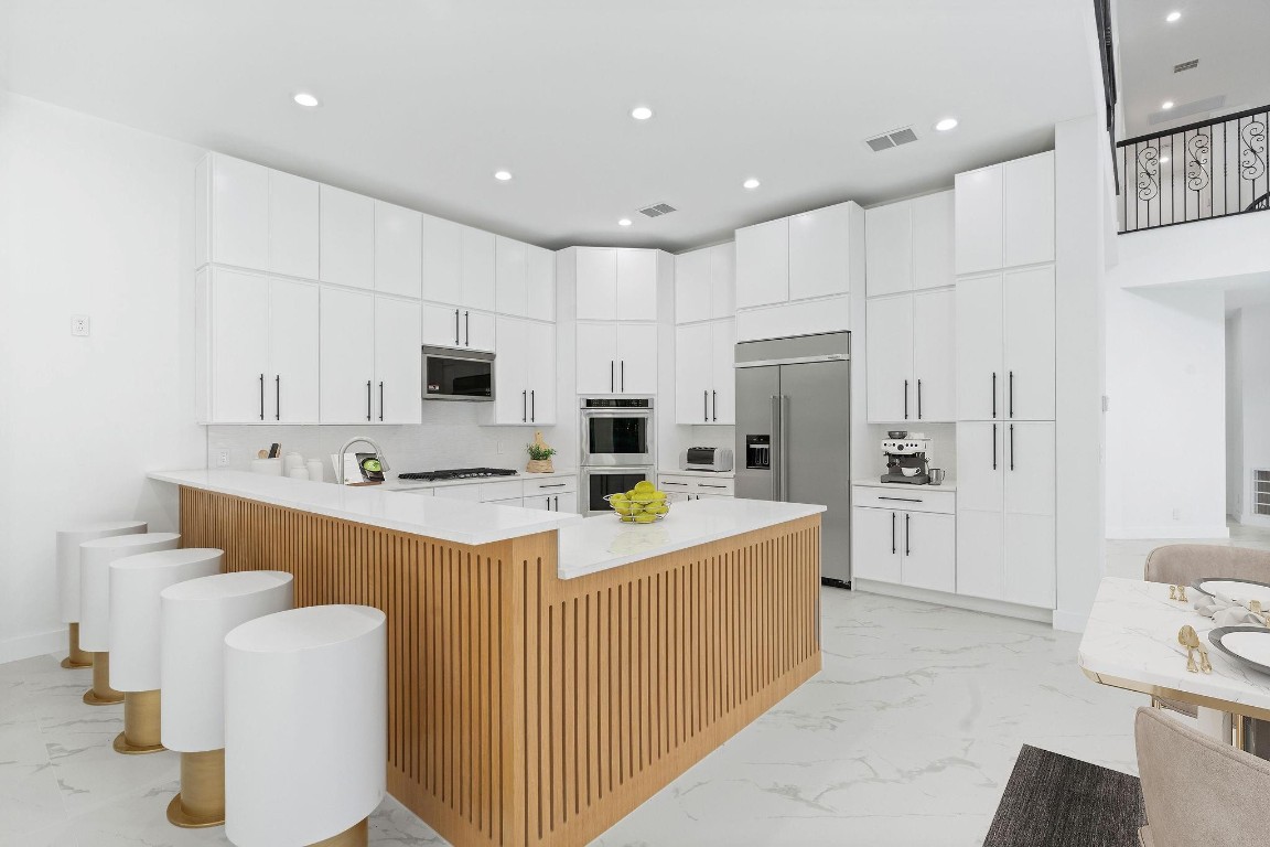 17935 MONTE VISTA DR