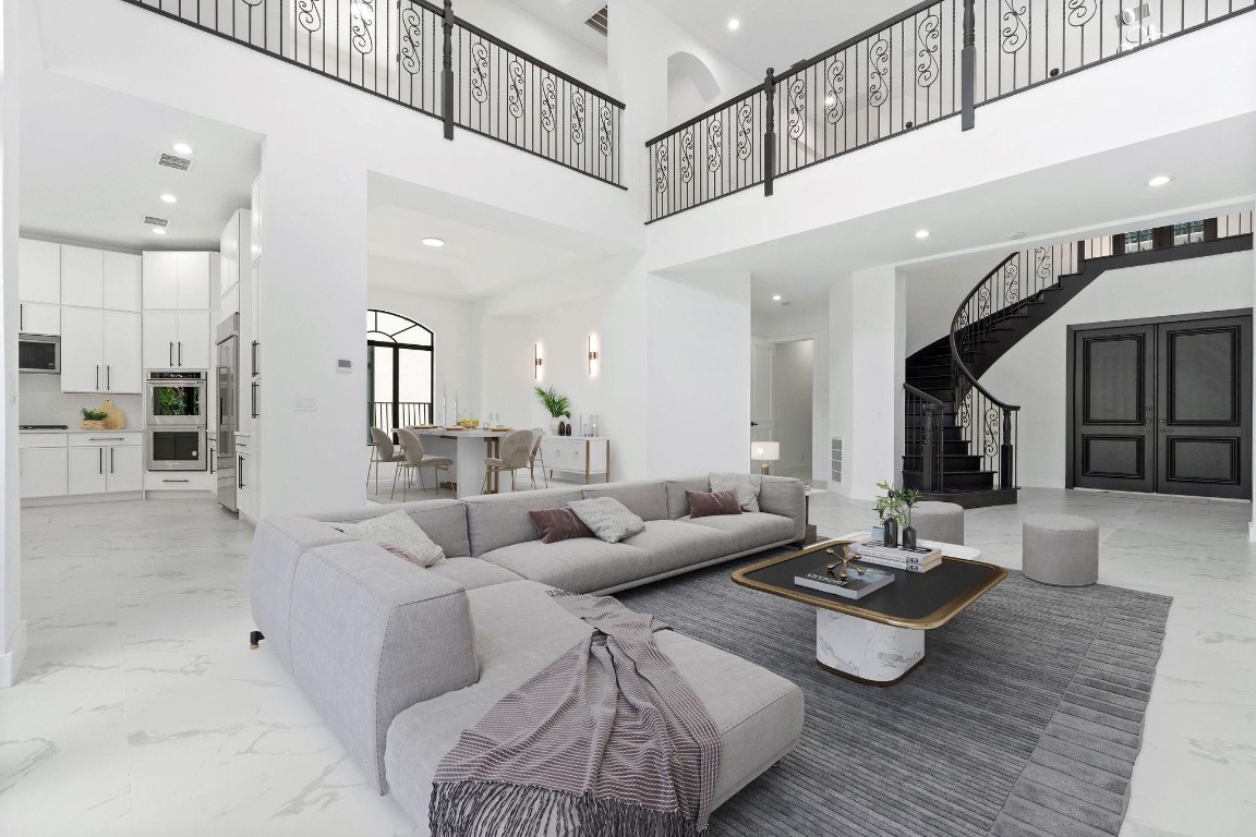 17935 MONTE VISTA DR