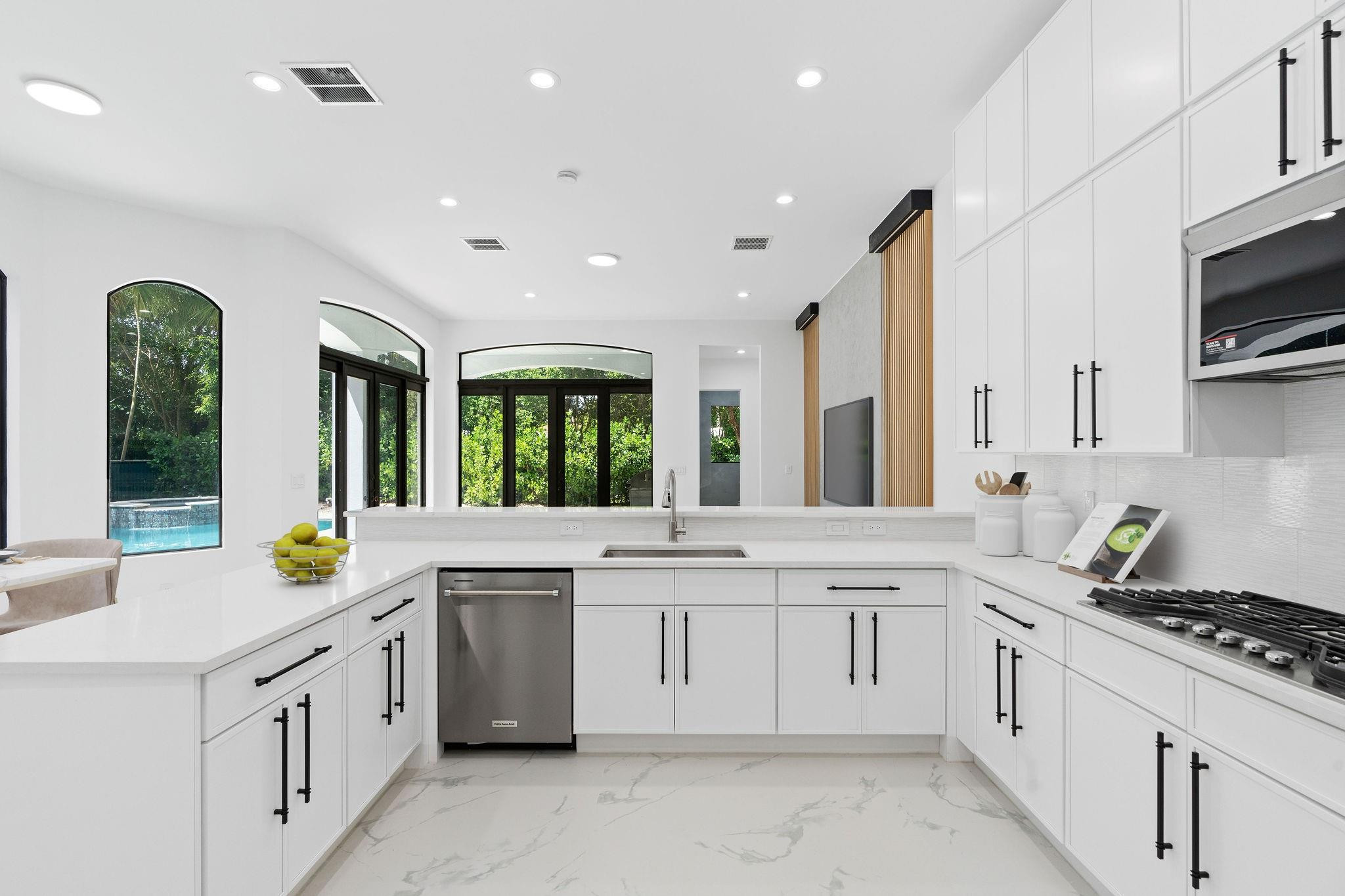 17935 MONTE VISTA DR