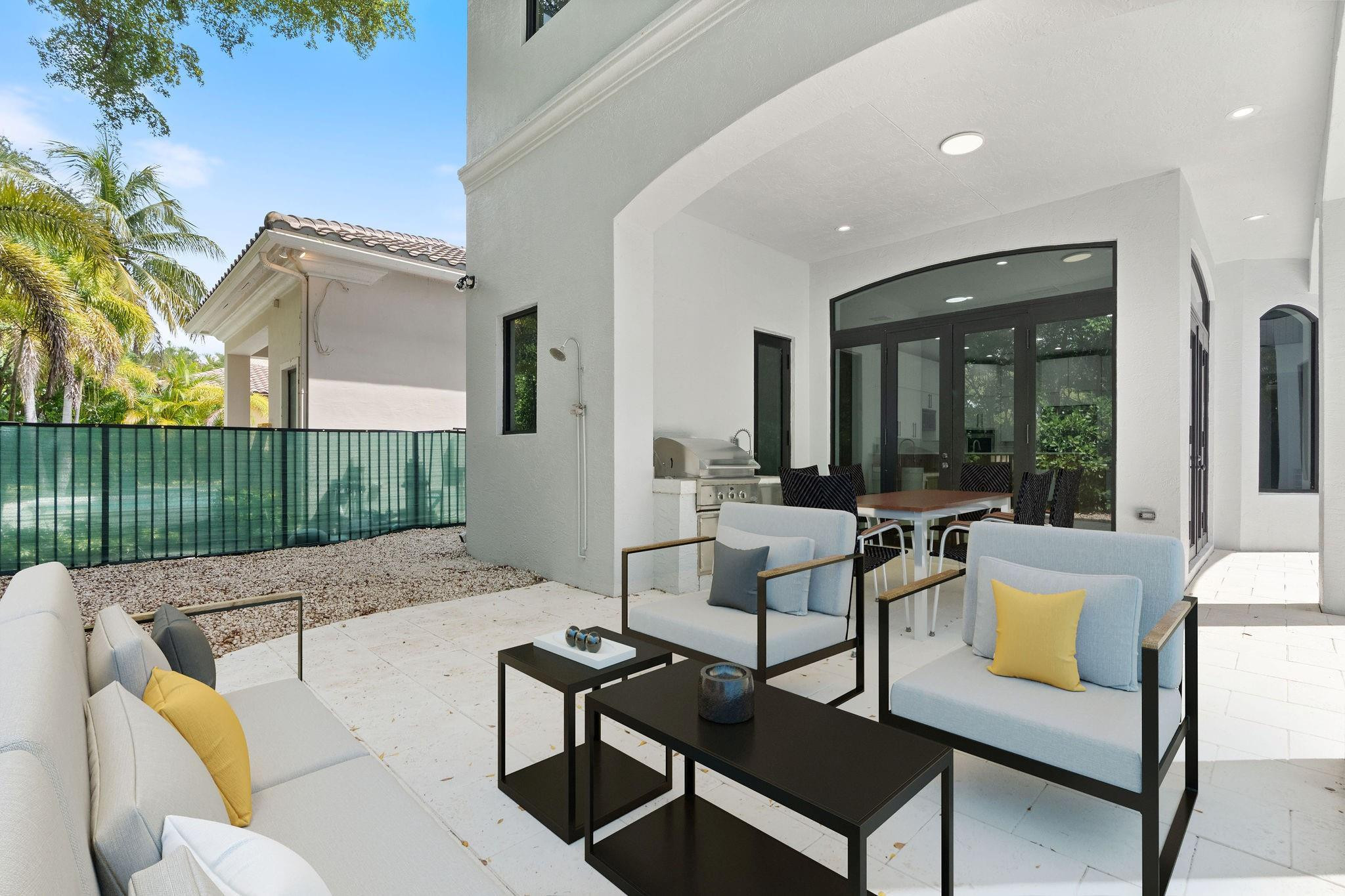 17935 MONTE VISTA DR