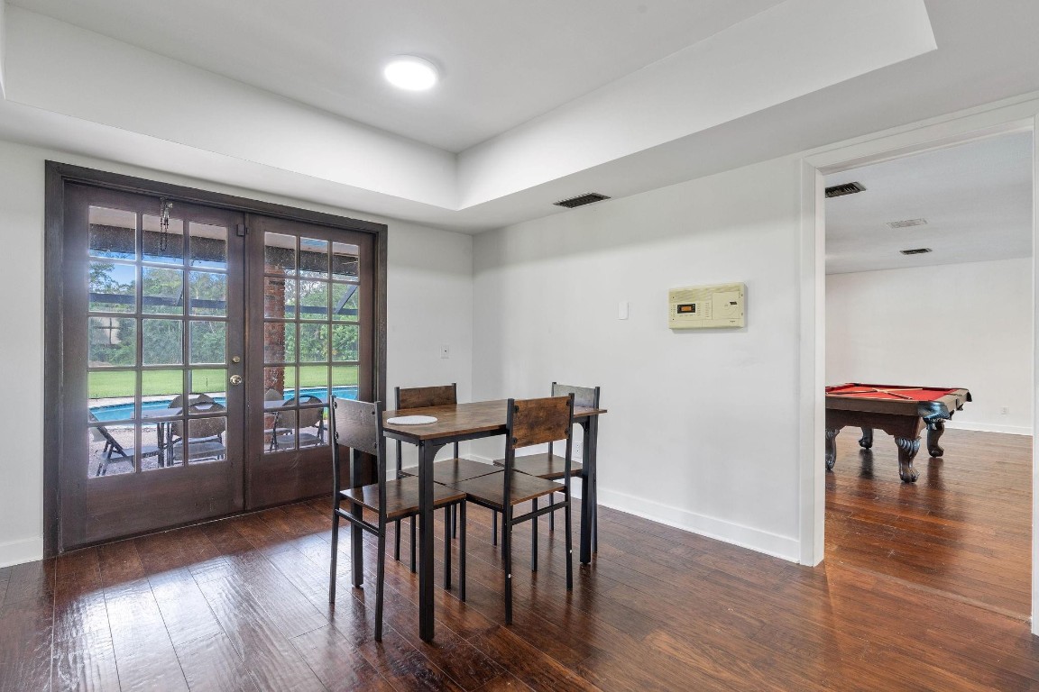 5401 Thoroughbred Ln