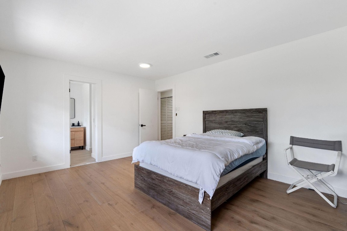 5401 Thoroughbred Ln