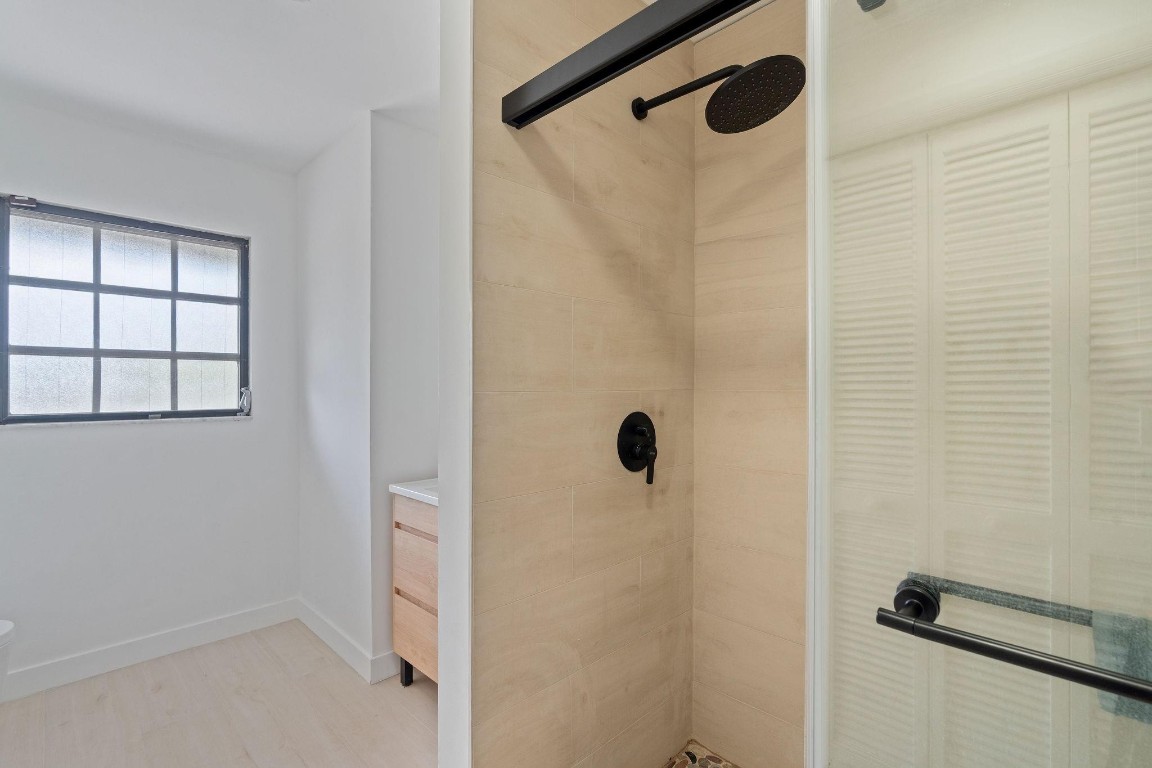 5401 Thoroughbred Ln