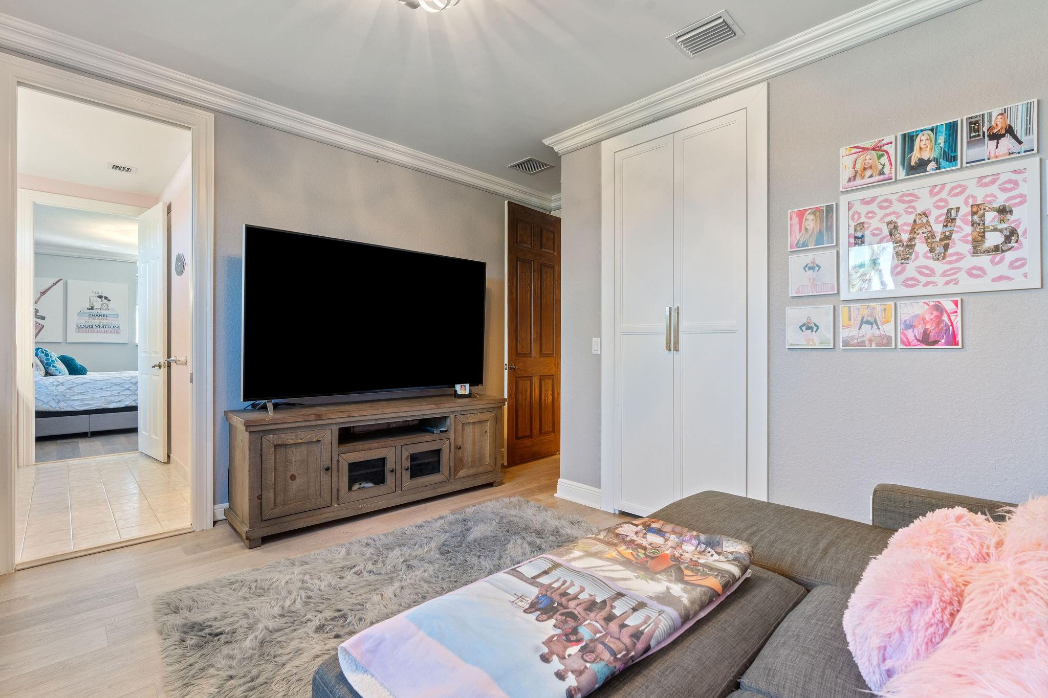 3413 DOVECOTE MEADOW LN