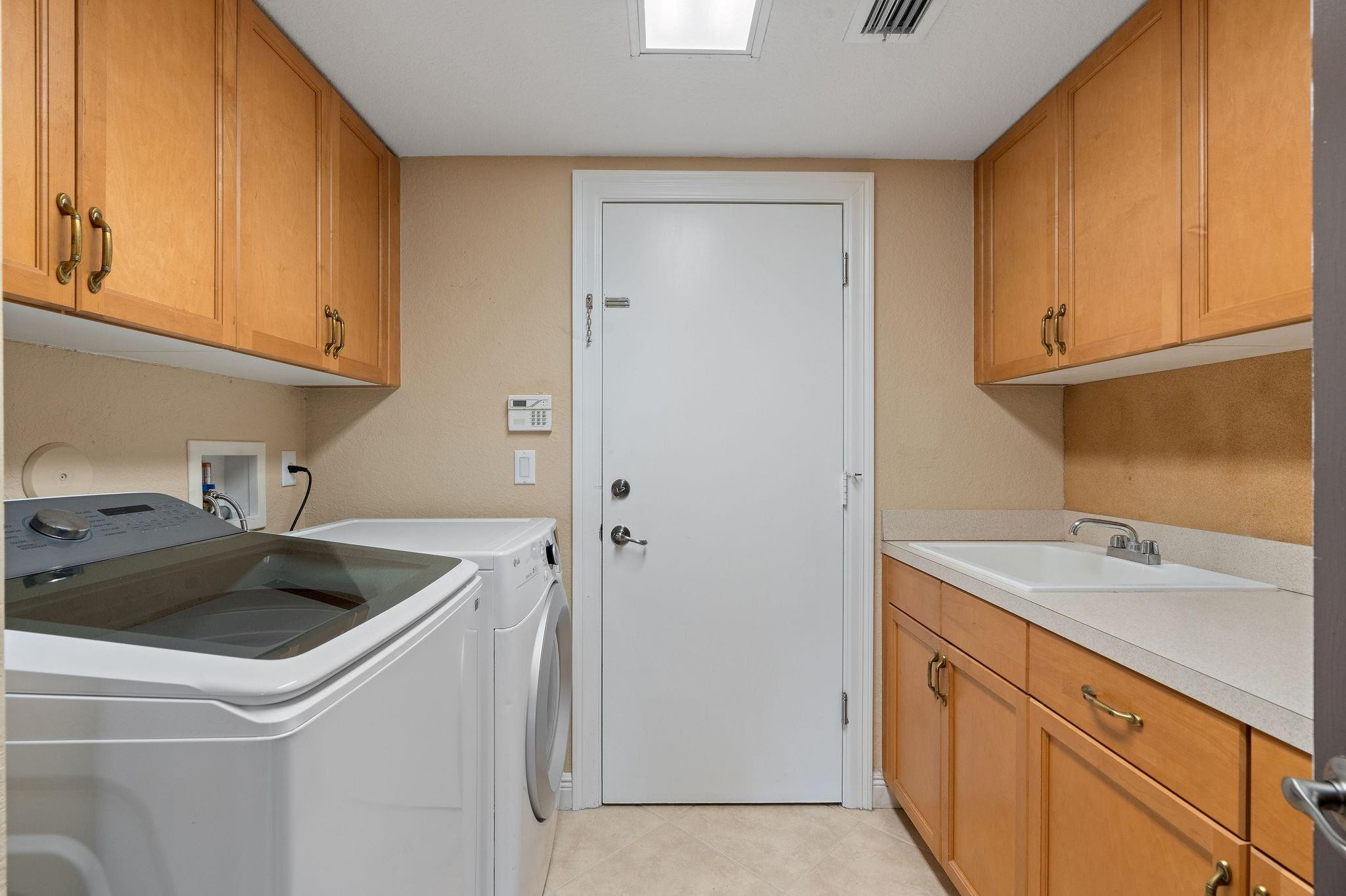 3413 DOVECOTE MEADOW LN