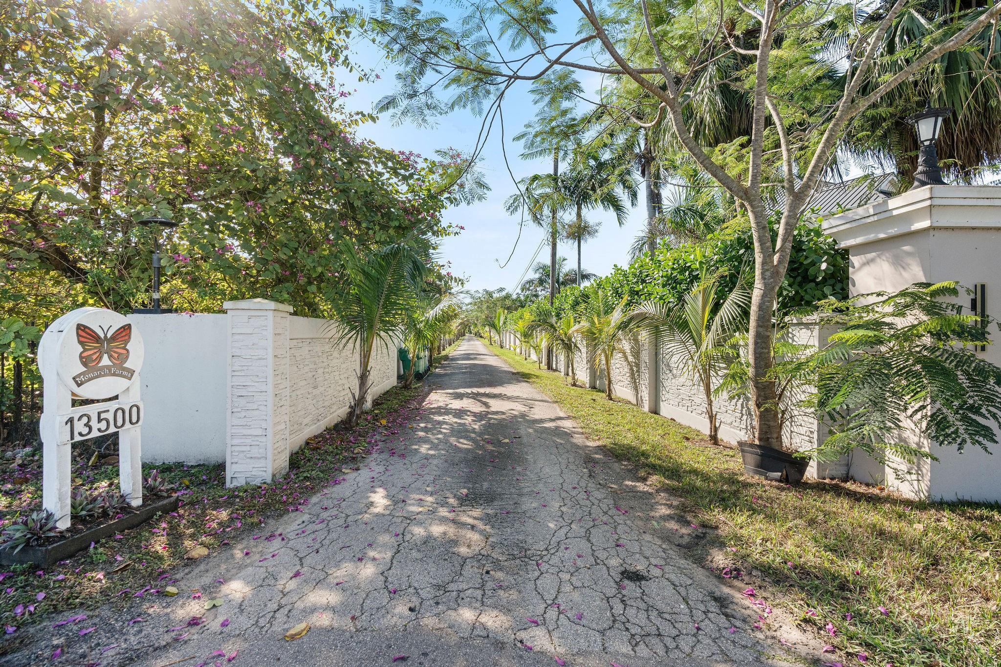 13500 STIRLING ROAD