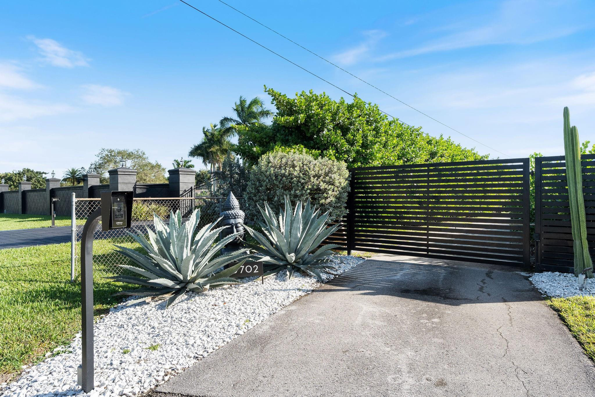 5702 SW 136 Avenue, Southwest Ranches