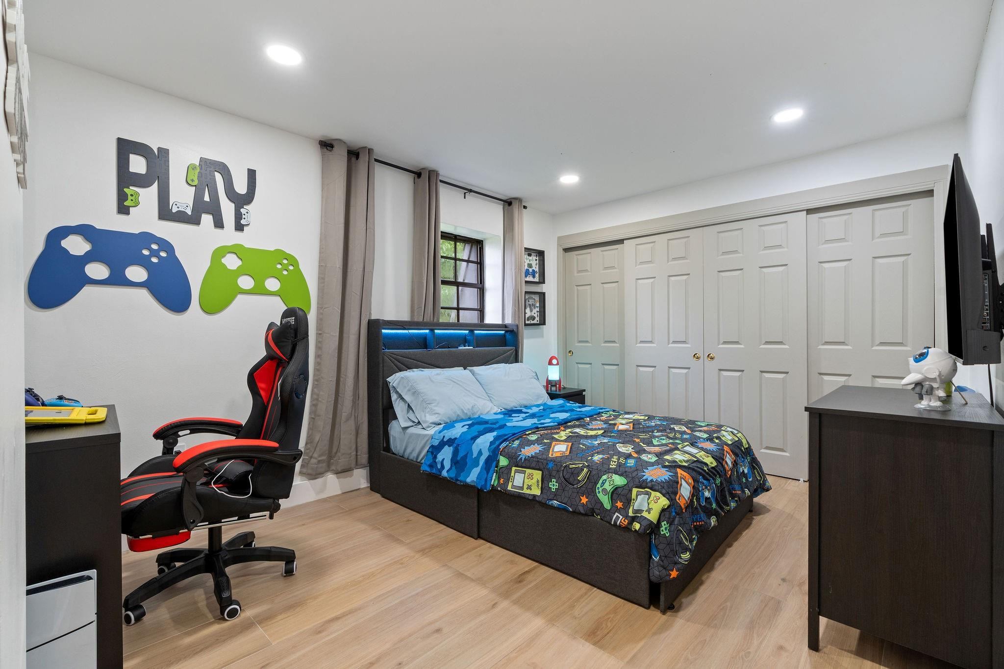 5702 SW 136 Avenue, Southwest Ranches