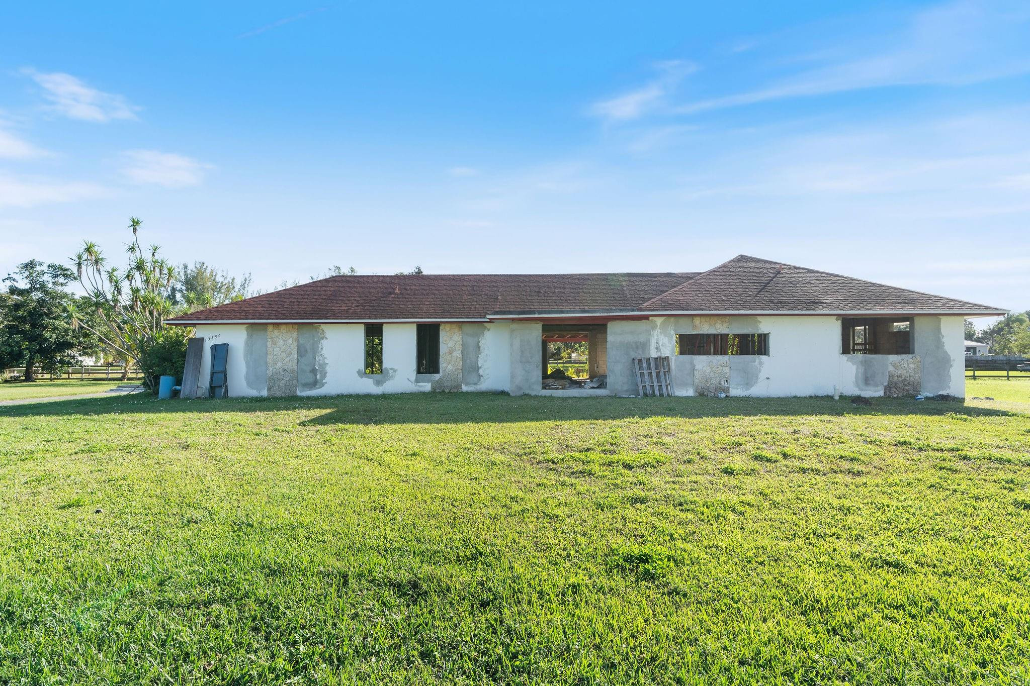 5702 SW 136 Avenue, Southwest Ranches