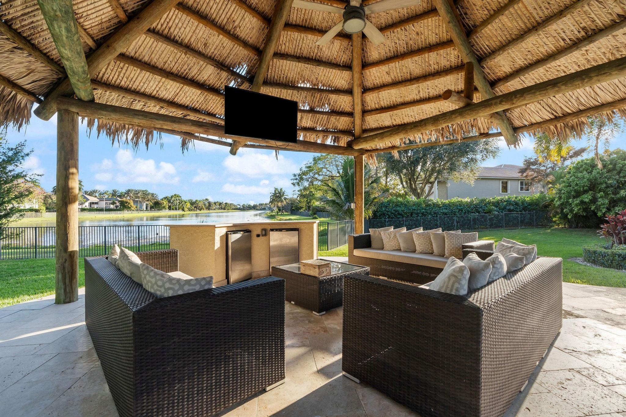 11382 Redberry Drive, Davie