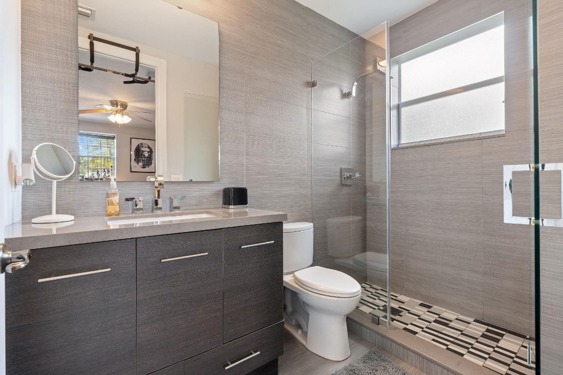 11382 Redberry Drive, Davie