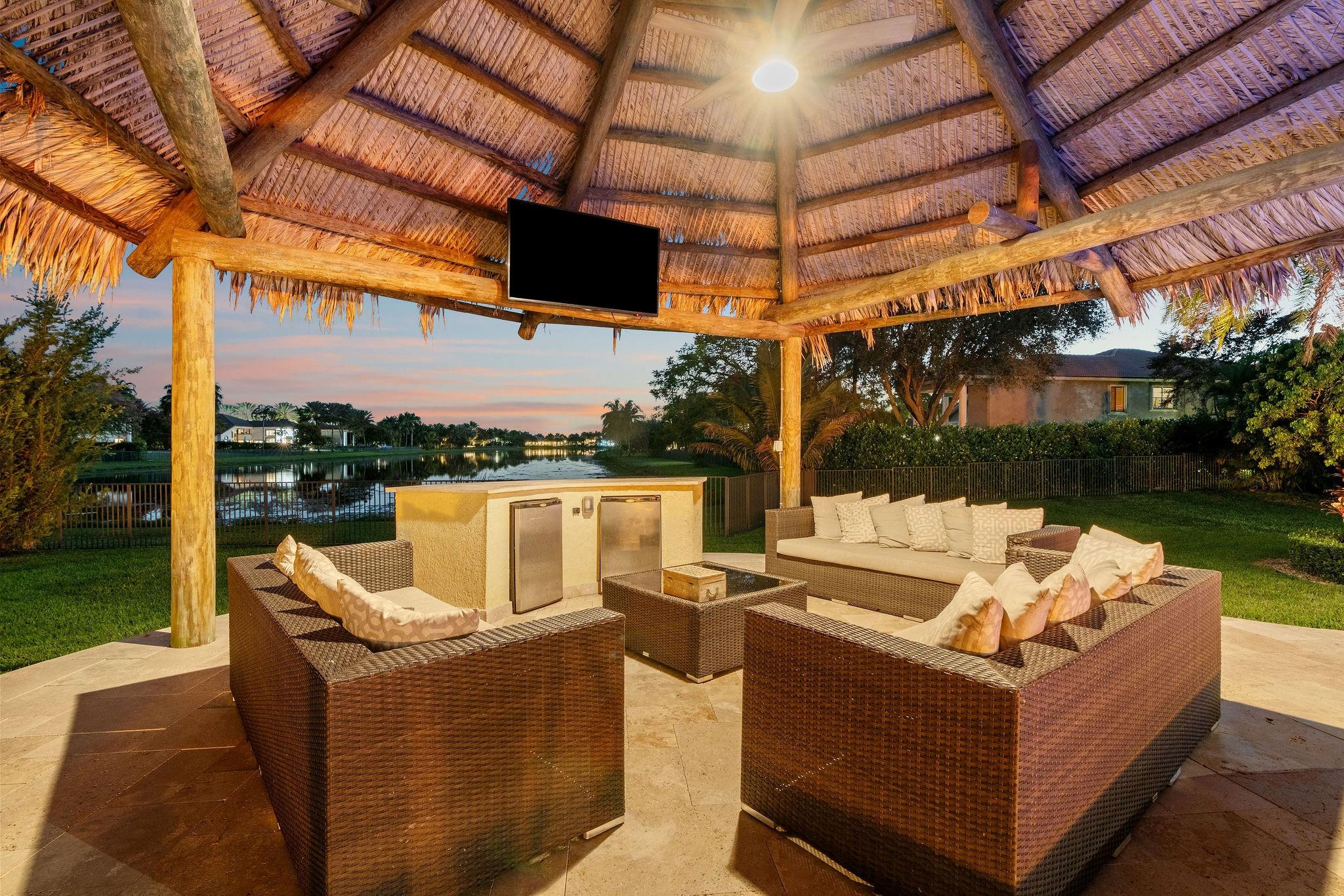 11382 Redberry Drive, Davie