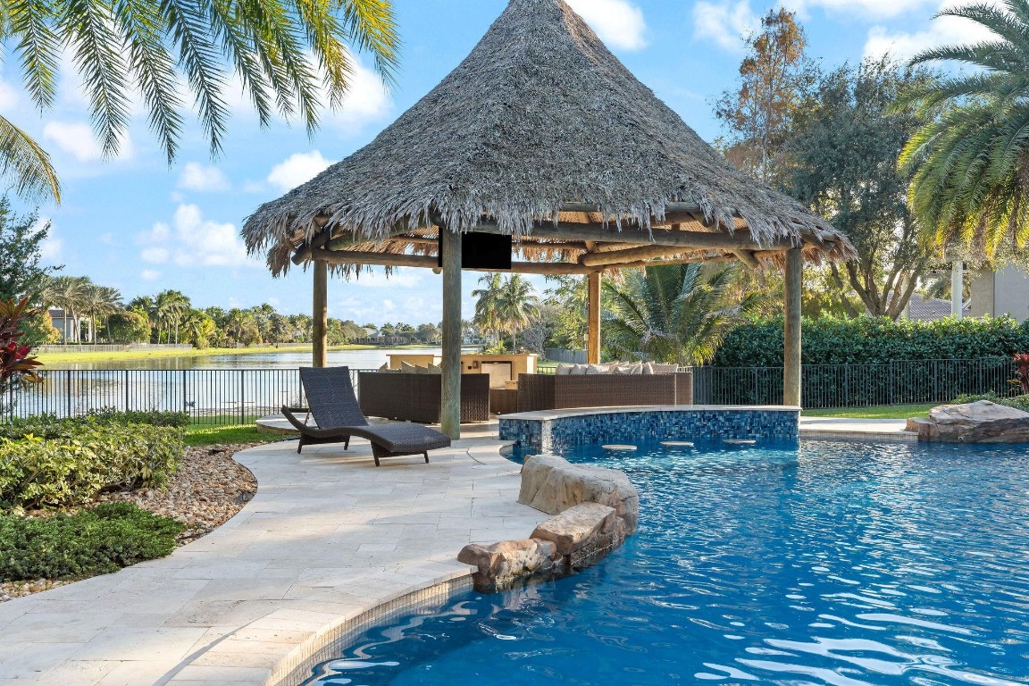 11382 Redberry Drive, Davie