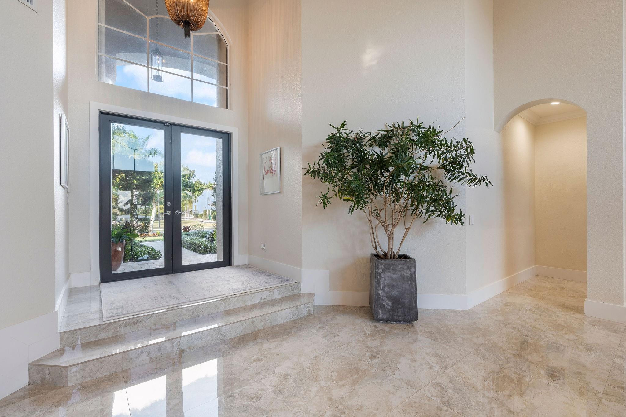 11382 Redberry Drive, Davie