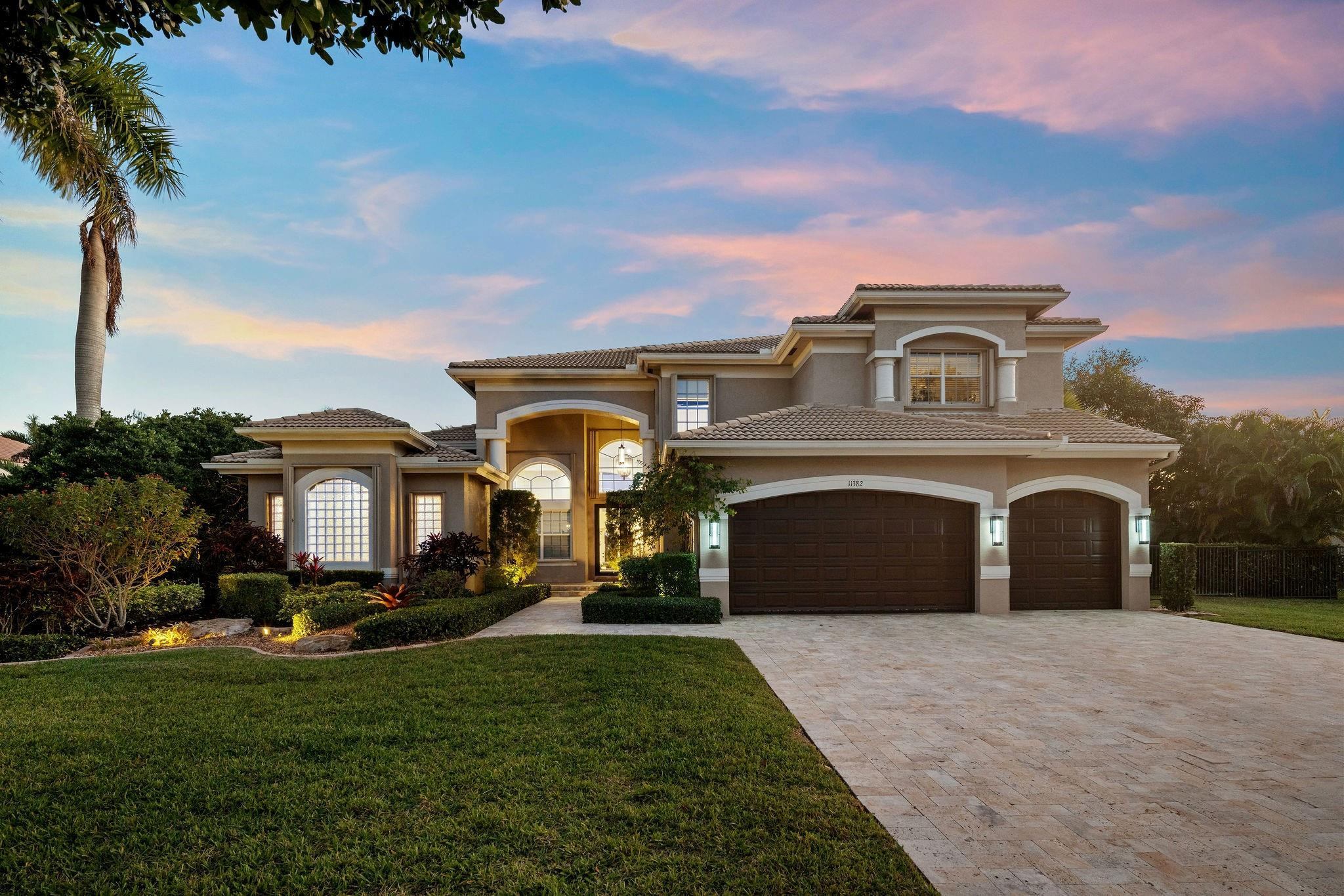 11382 Redberry Drive, Davie