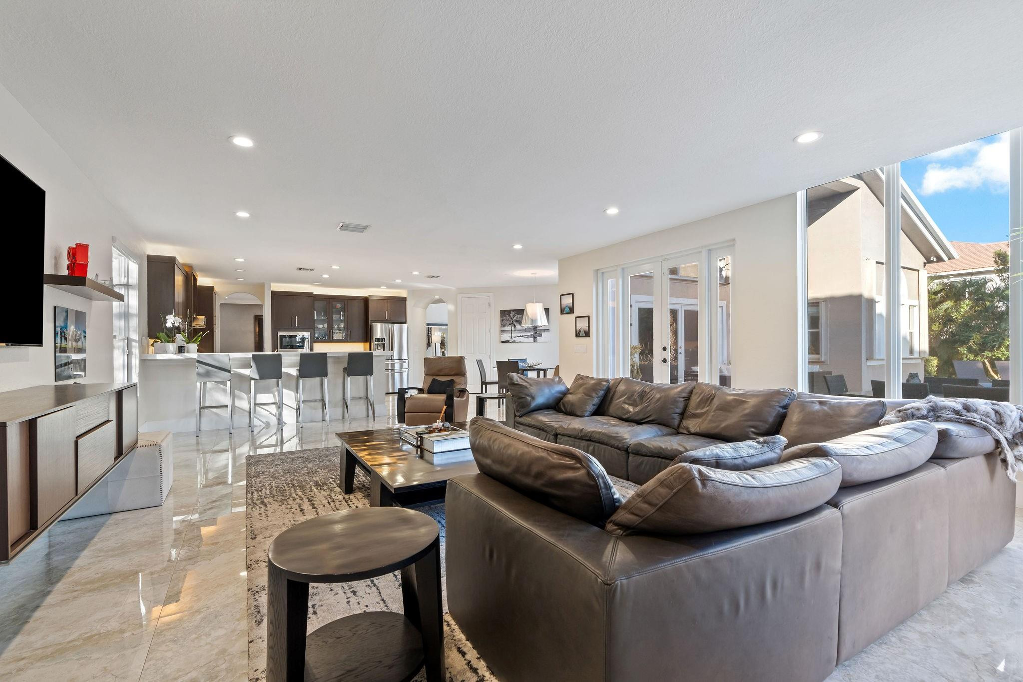 11382 Redberry Drive, Davie