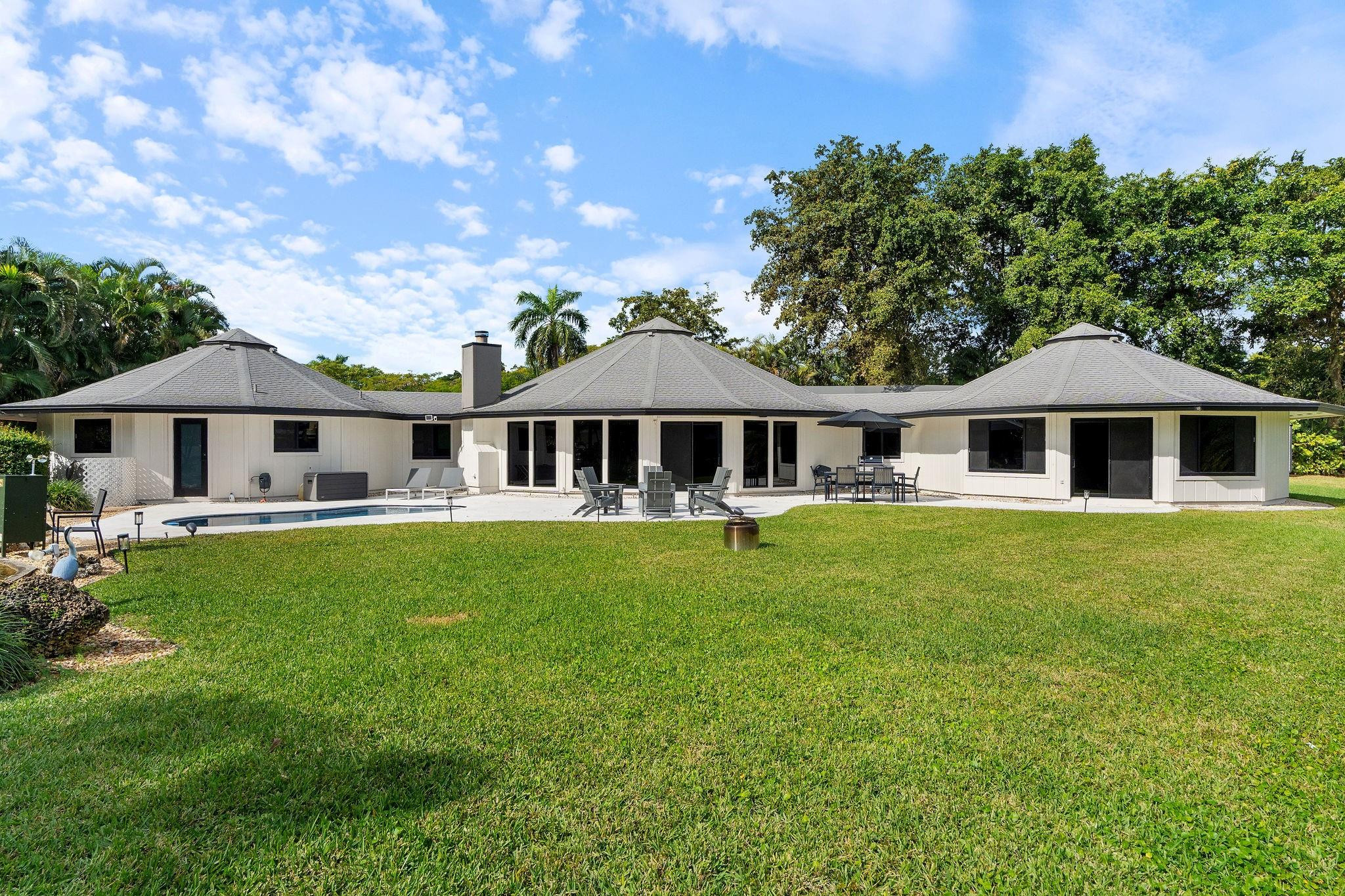 700 S Old Nob Hill Road, Plantation