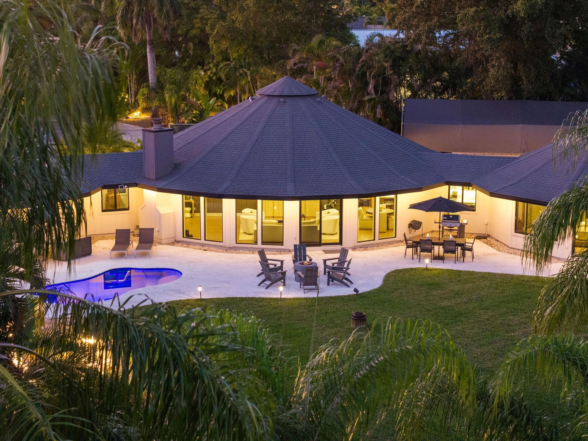 700 S Old Nob Hill Road, Plantation