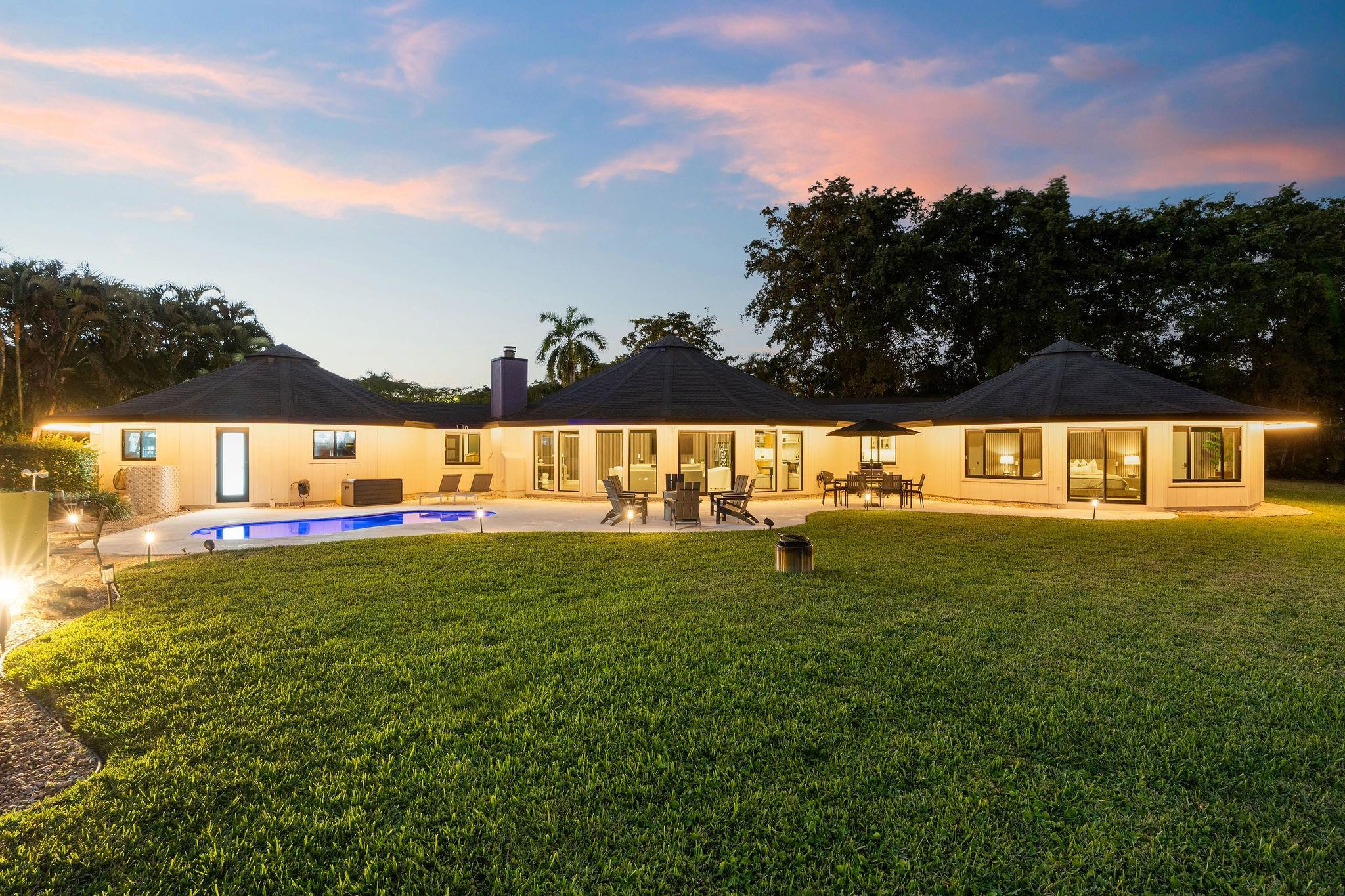 700 S Old Nob Hill Road, Plantation