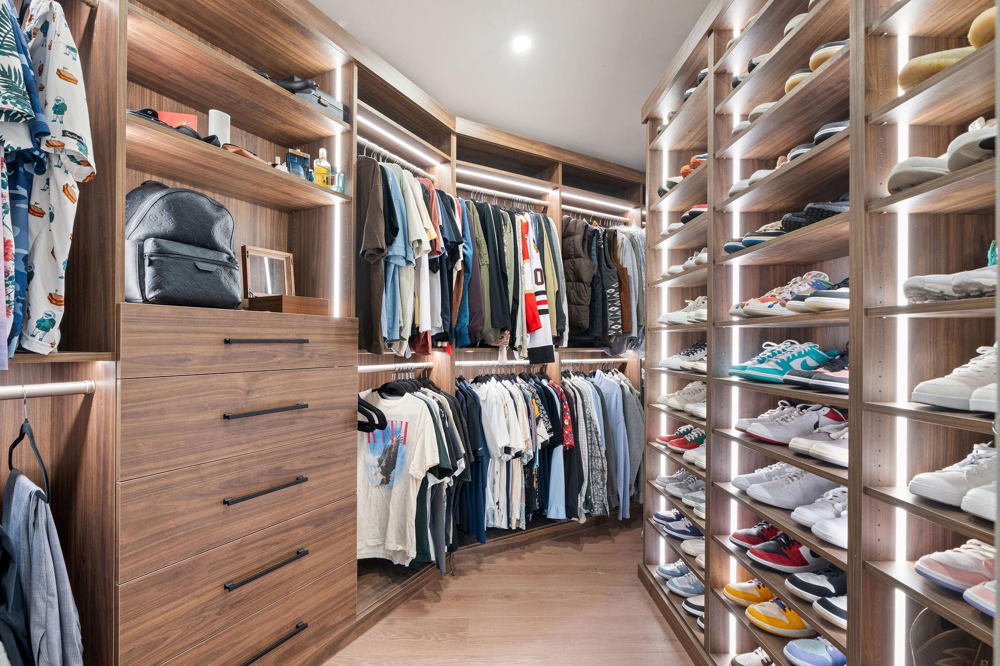 700 S Old Nob Hill Road, Plantation