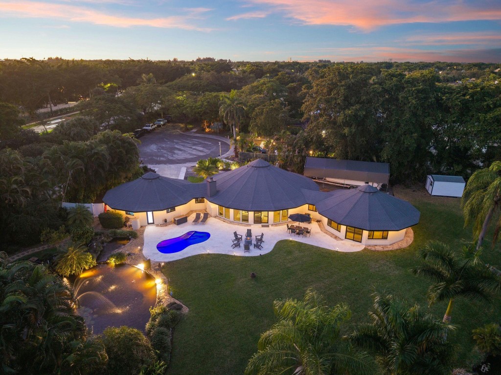 700 S Old Nob Hill Road, Plantation