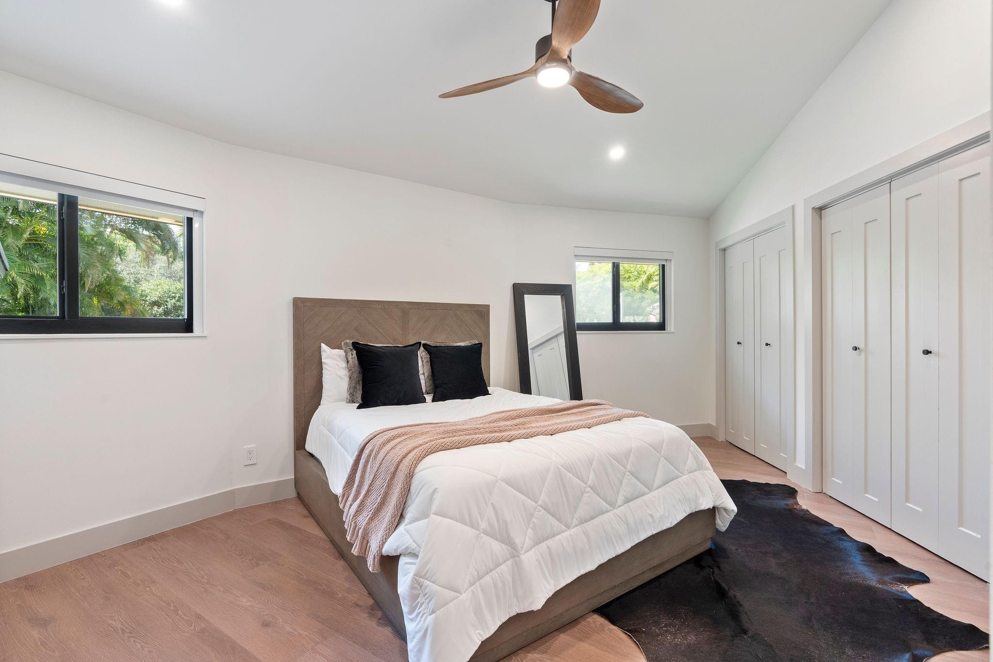 700 S Old Nob Hill Road, Plantation