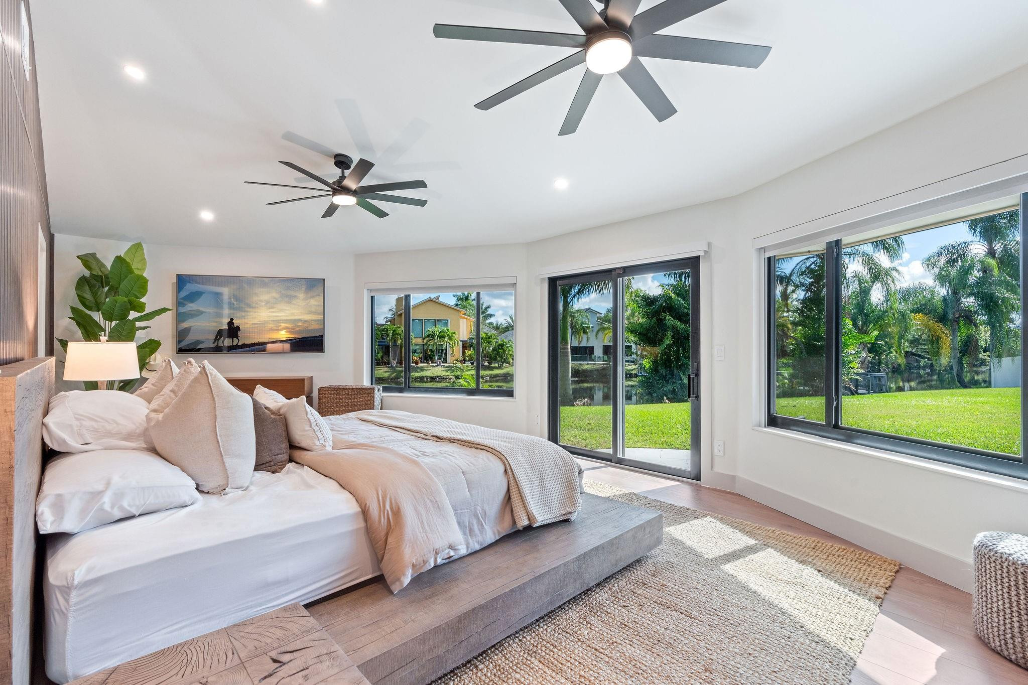 700 S Old Nob Hill Road, Plantation