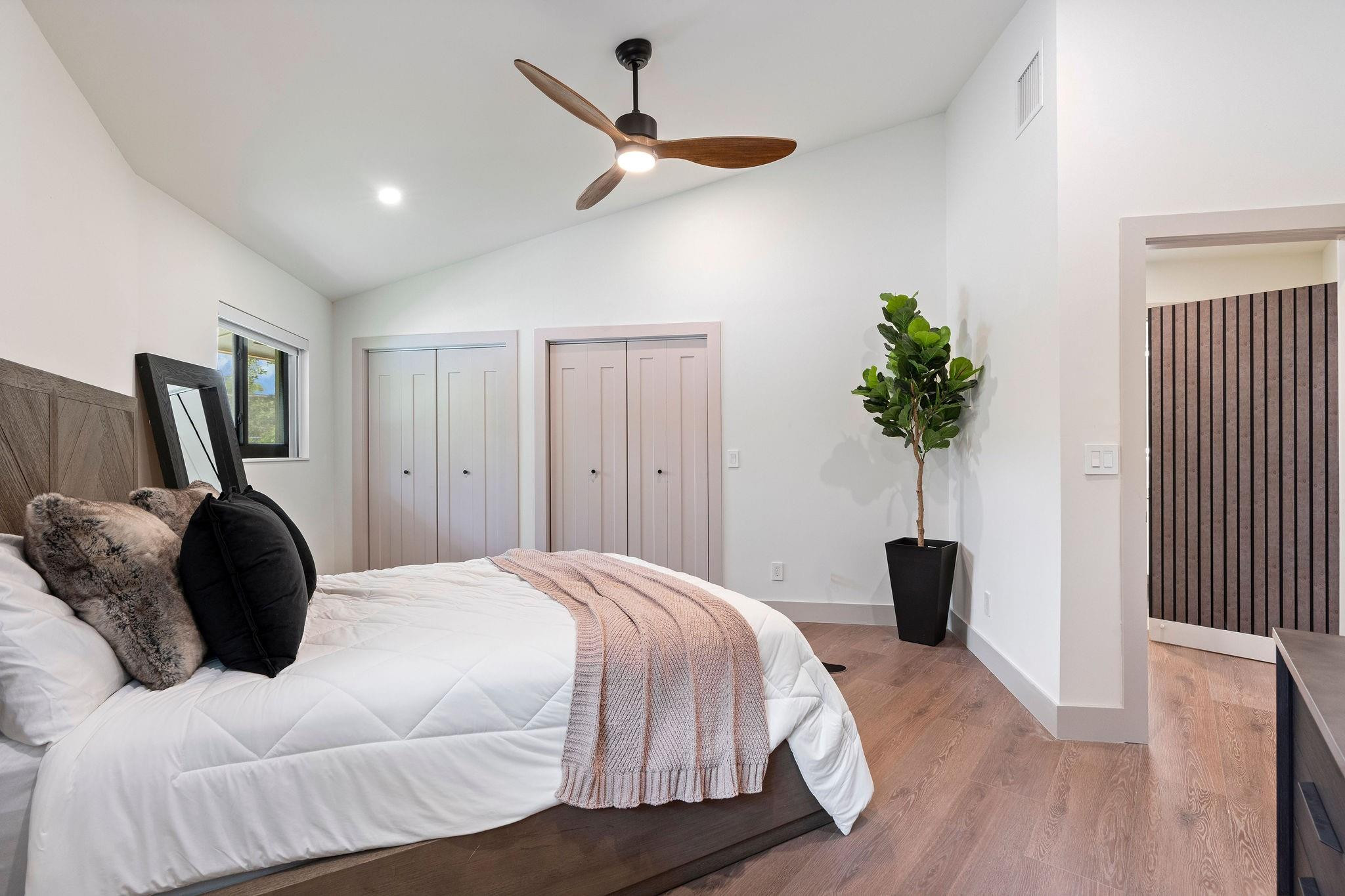 700 S Old Nob Hill Road, Plantation