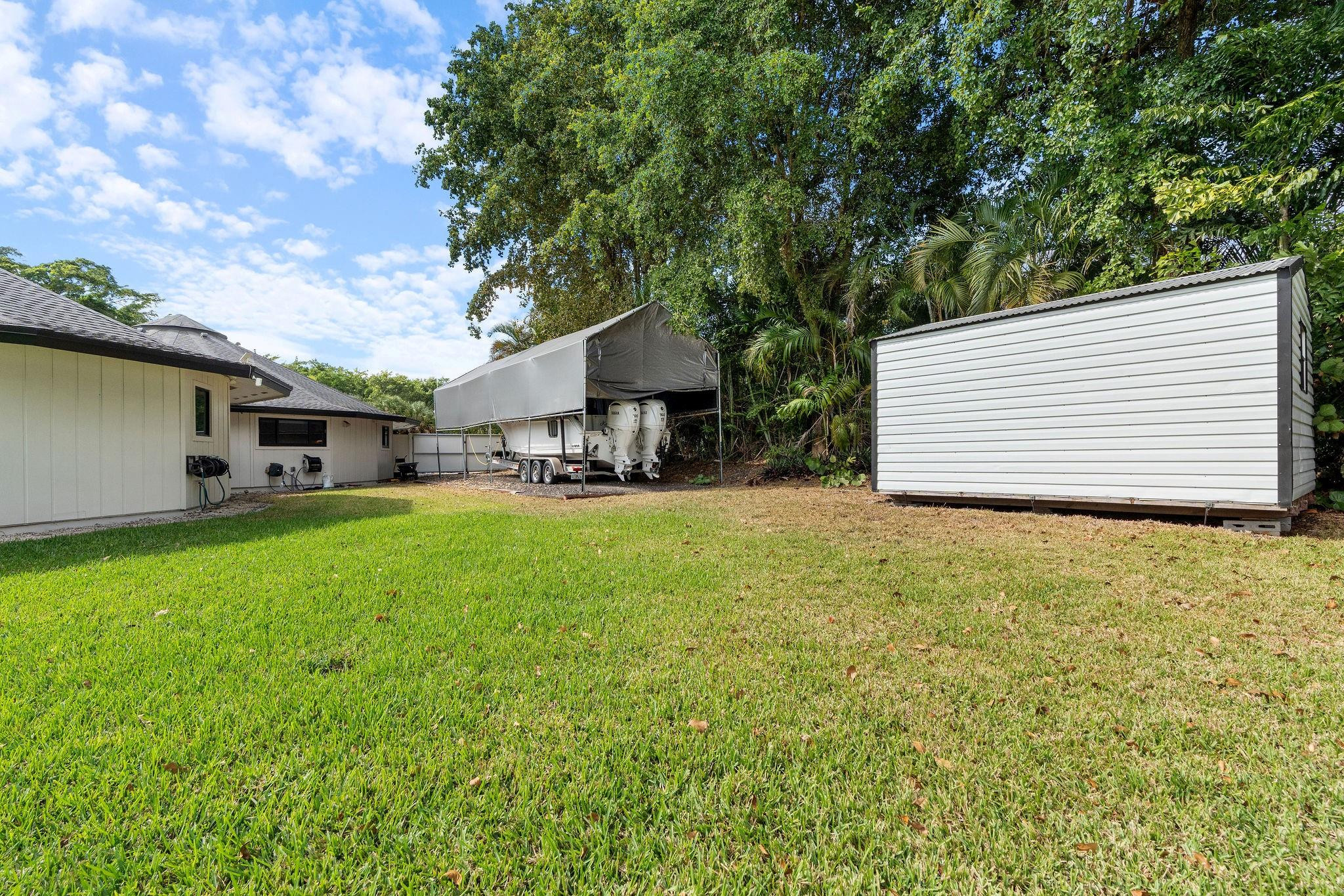 700 S Old Nob Hill Road, Plantation