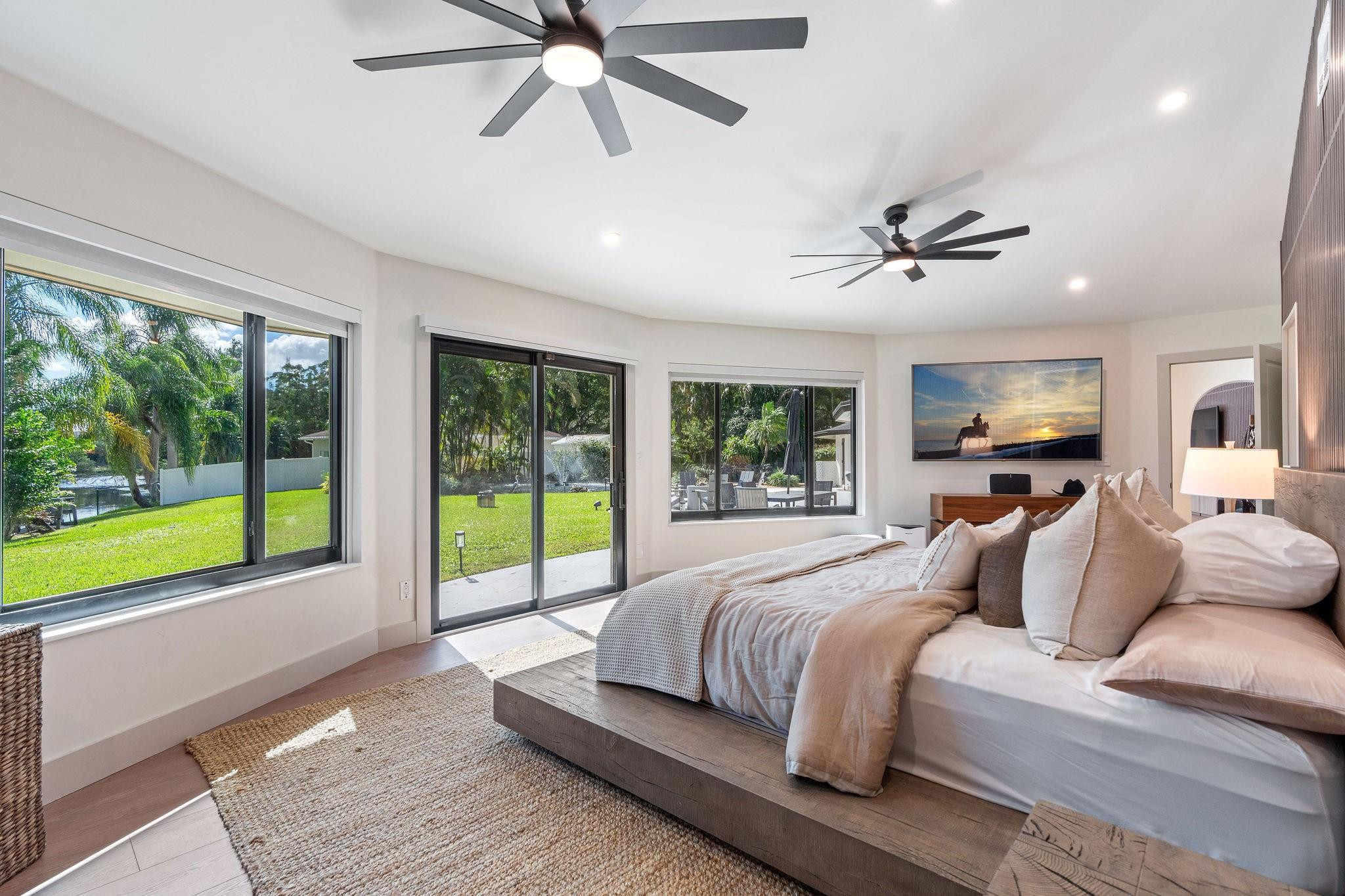 700 S Old Nob Hill Road, Plantation