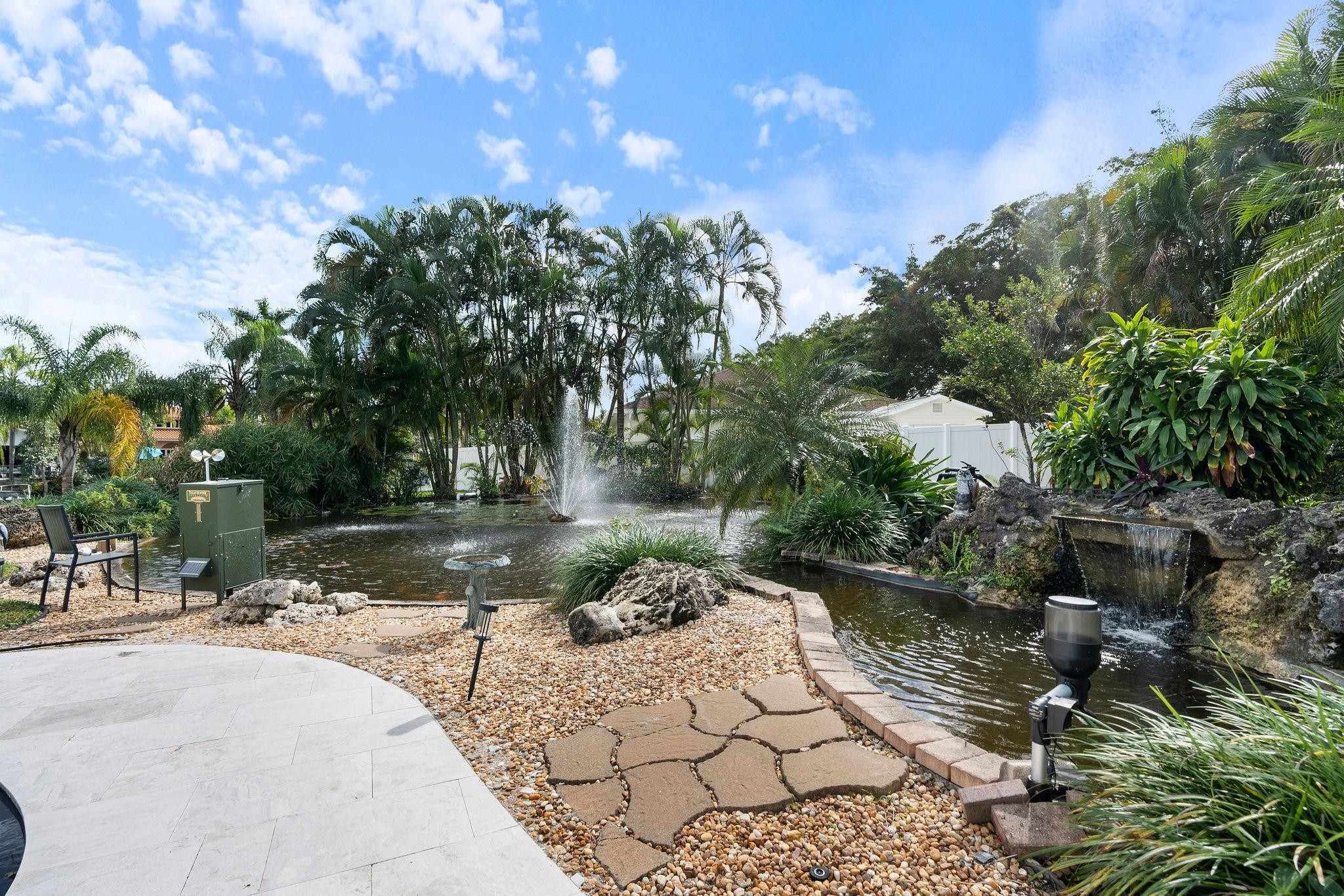 700 S Old Nob Hill Road, Plantation