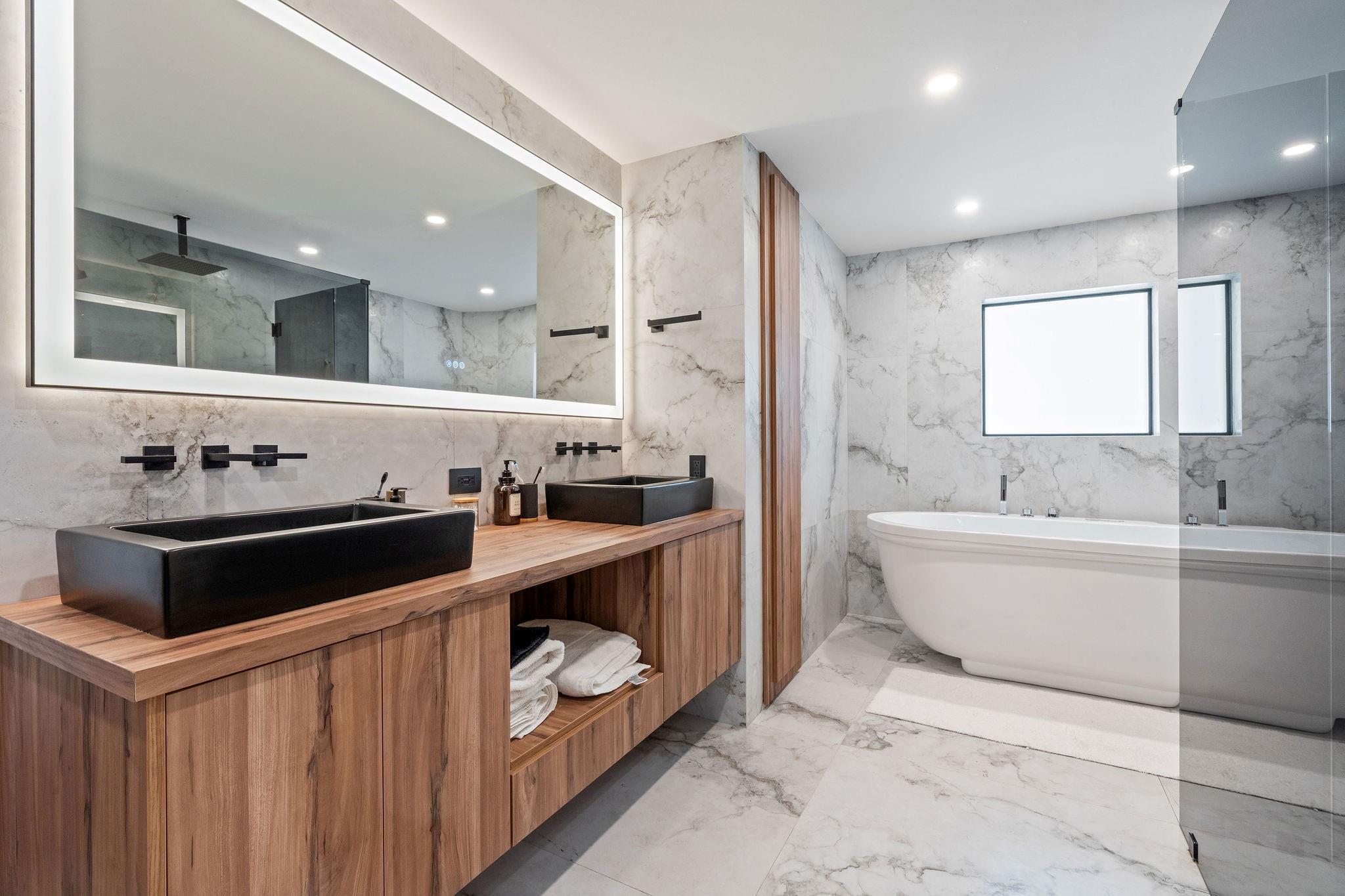 700 S Old Nob Hill Road, Plantation