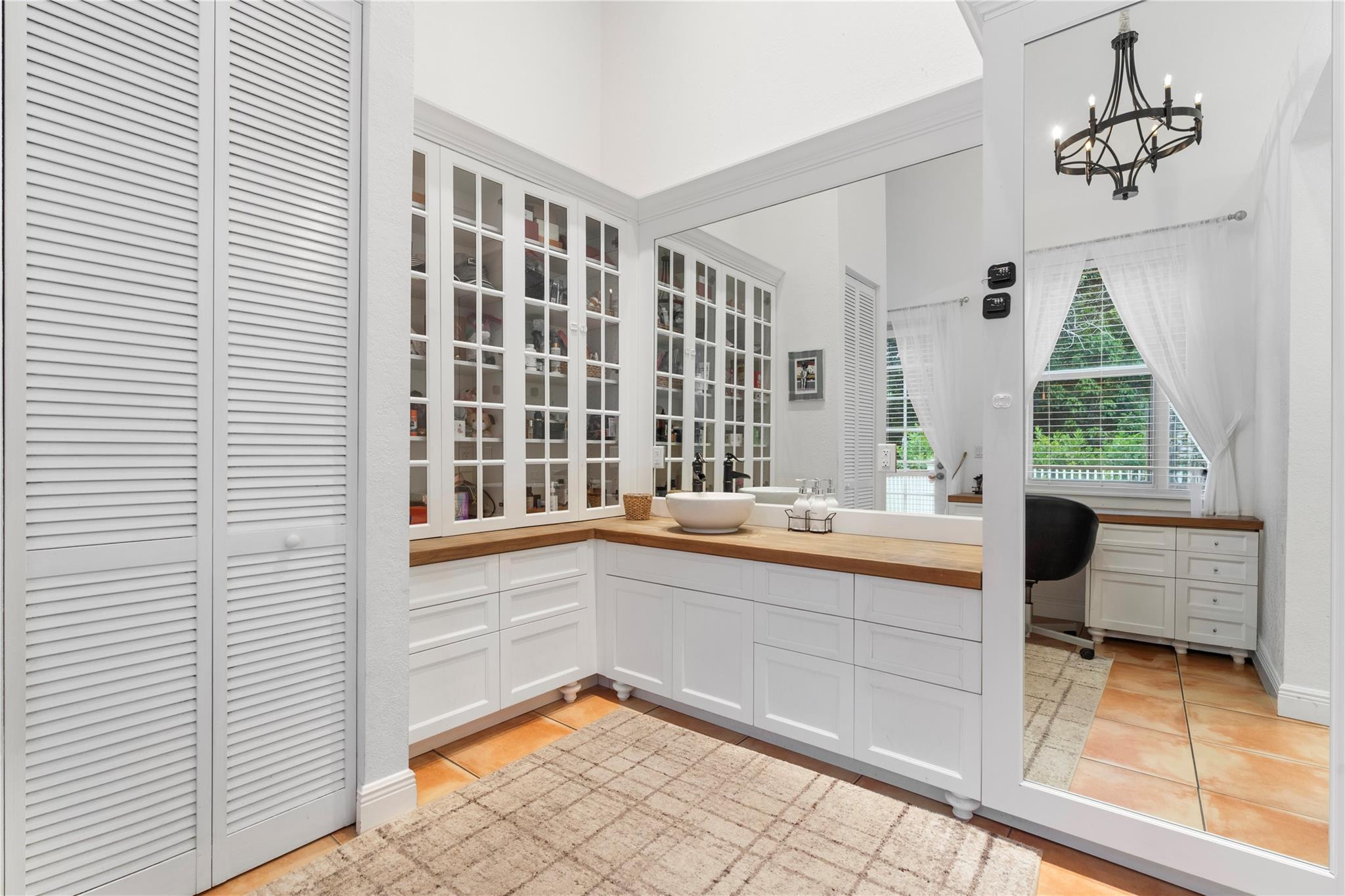 5750 James B. Pirtle Avenue