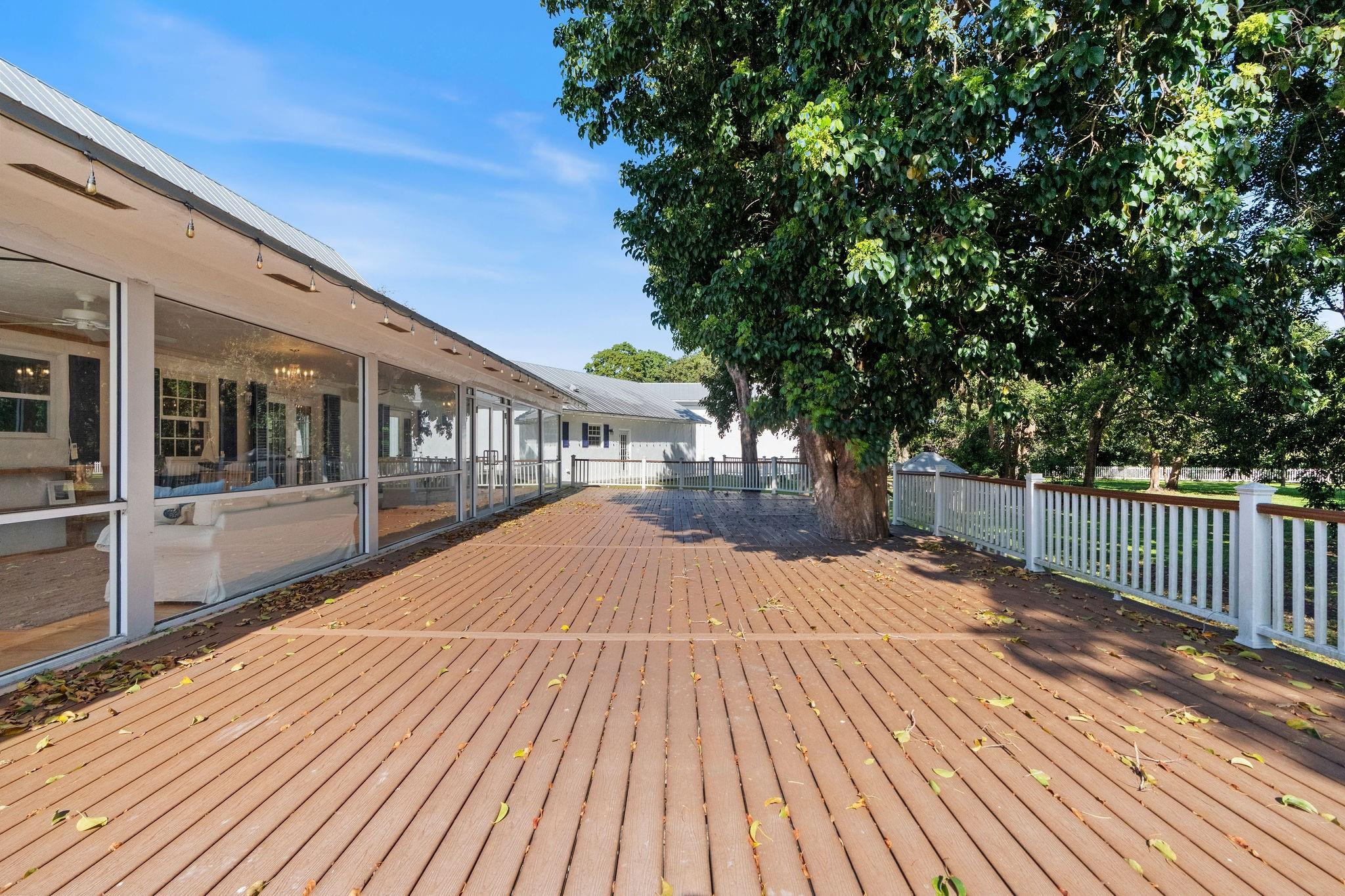 5750 James B. Pirtle Avenue