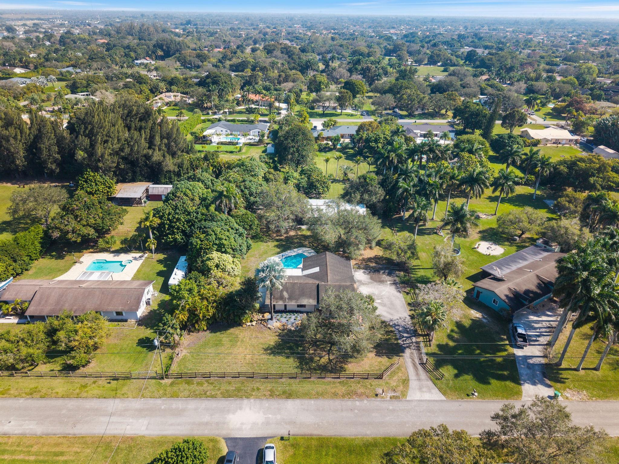 5400 SW 164 Terrace