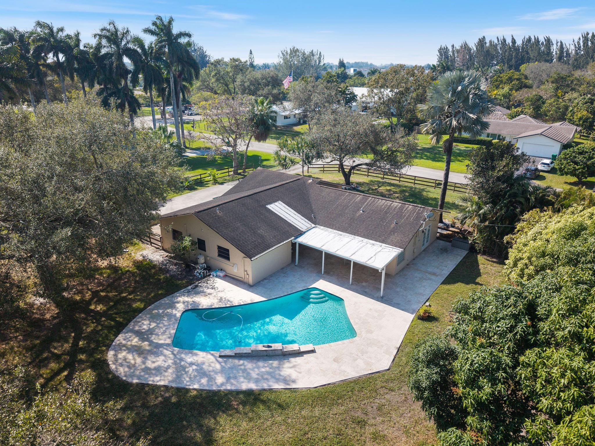 5400 SW 164 Terrace