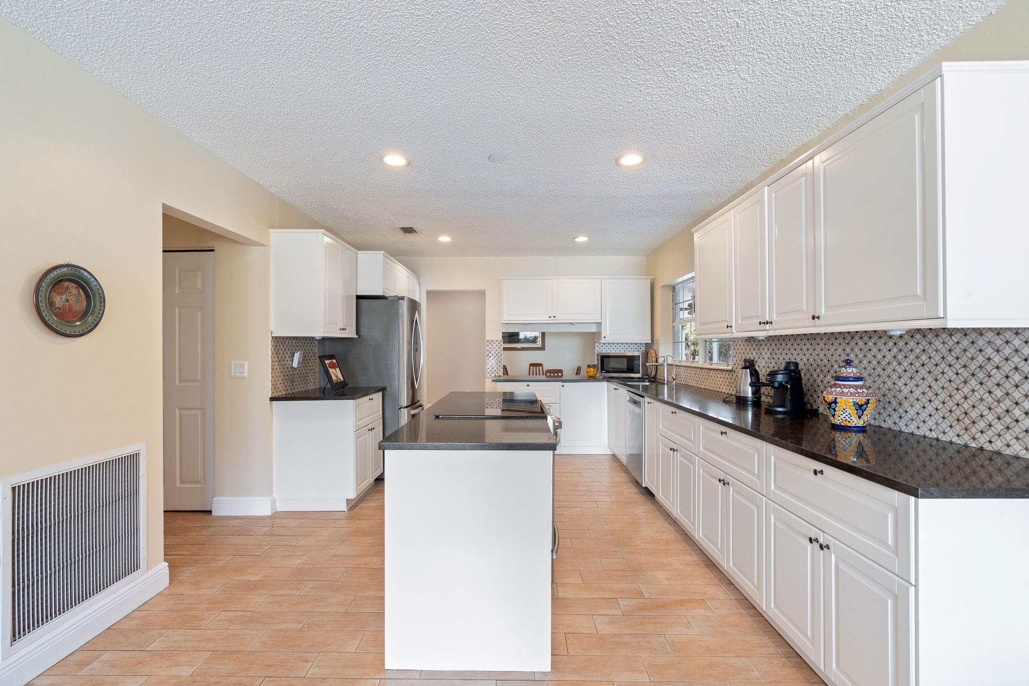 5400 SW 164 Terrace