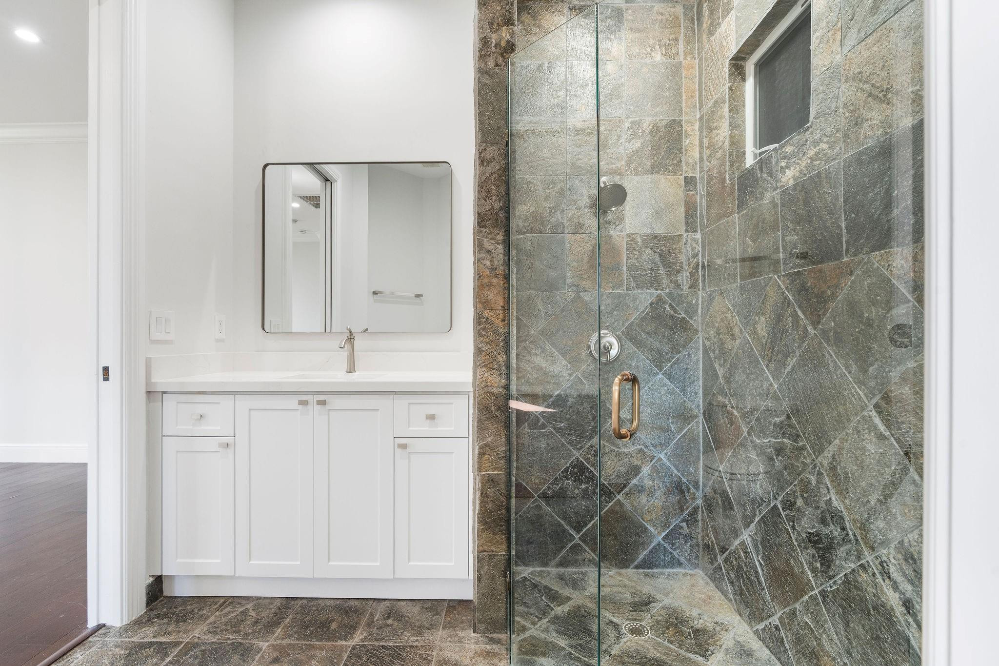 16850 Stratford Court