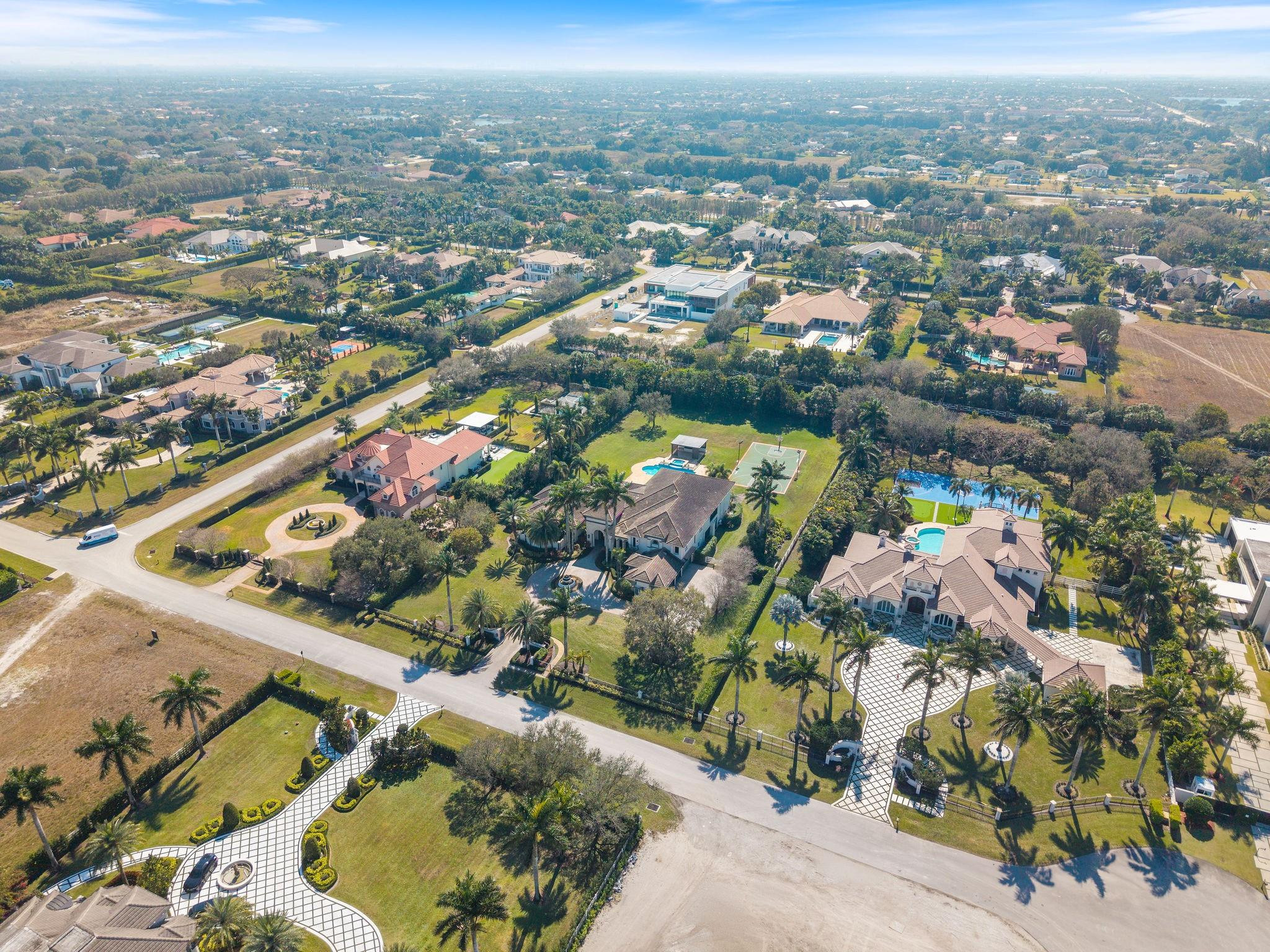 16850 Stratford Court