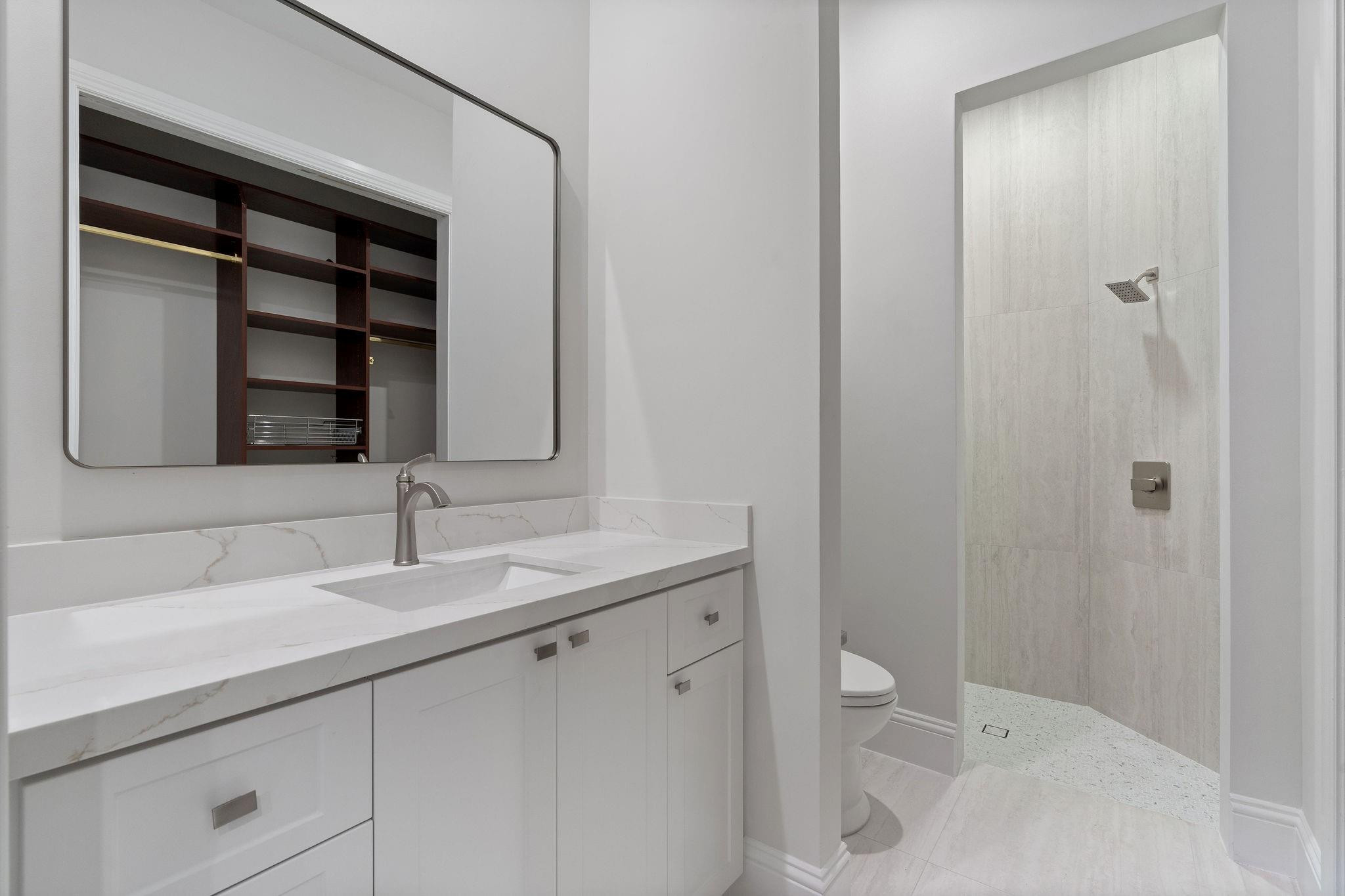 16850 Stratford Court