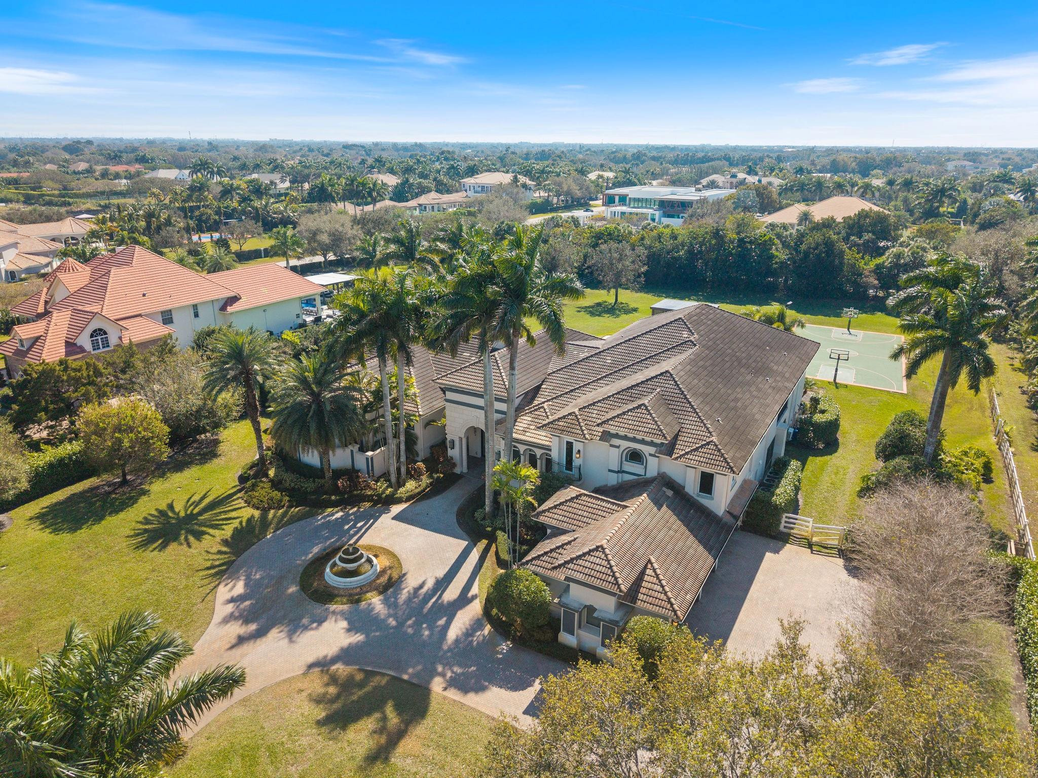 16850 Stratford Court